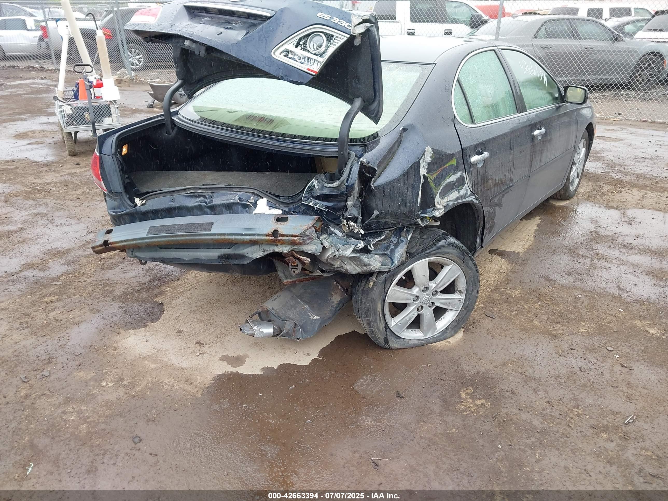 LEXUS ES image 6