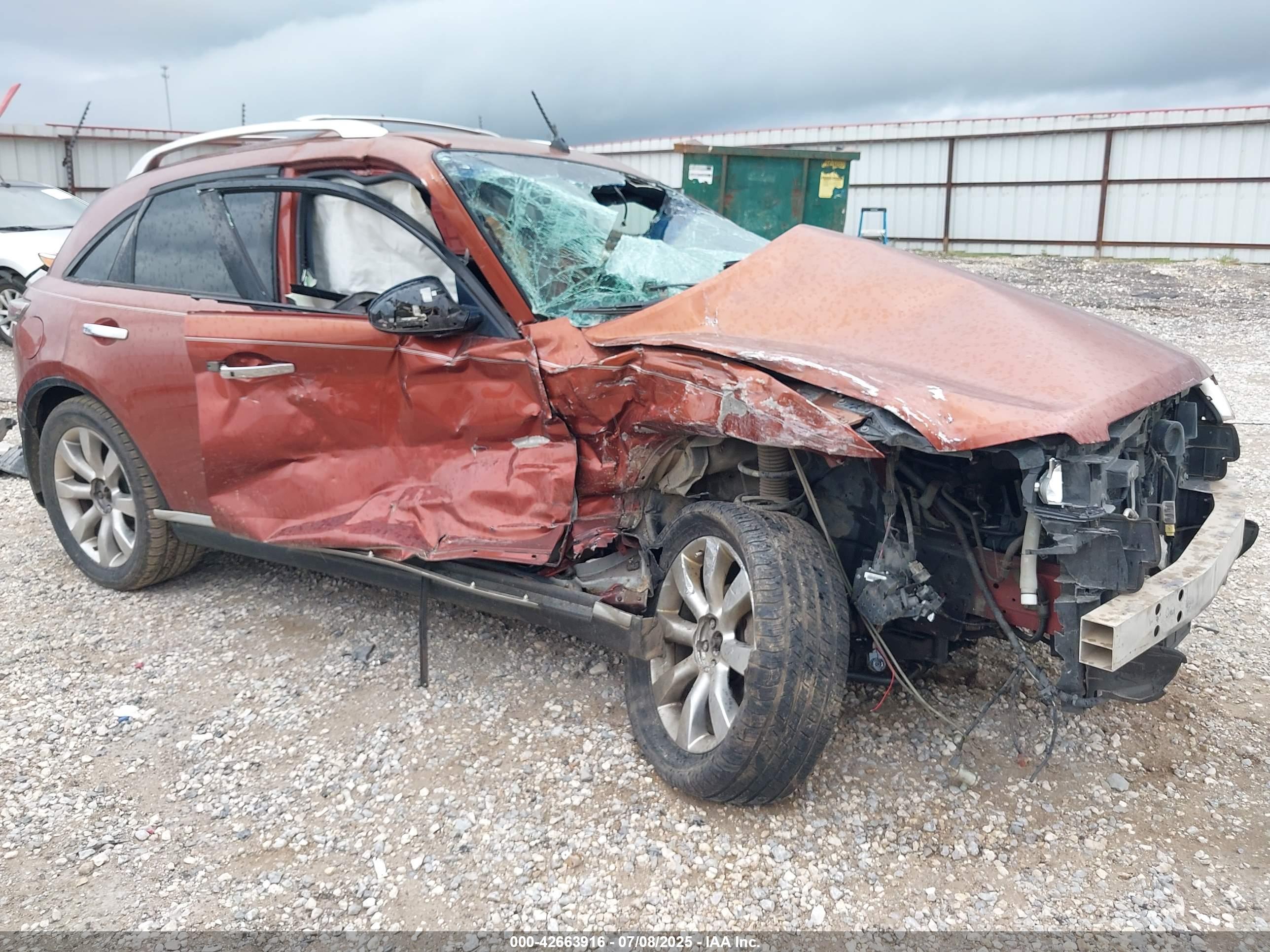 INFINITI FX35 image 6