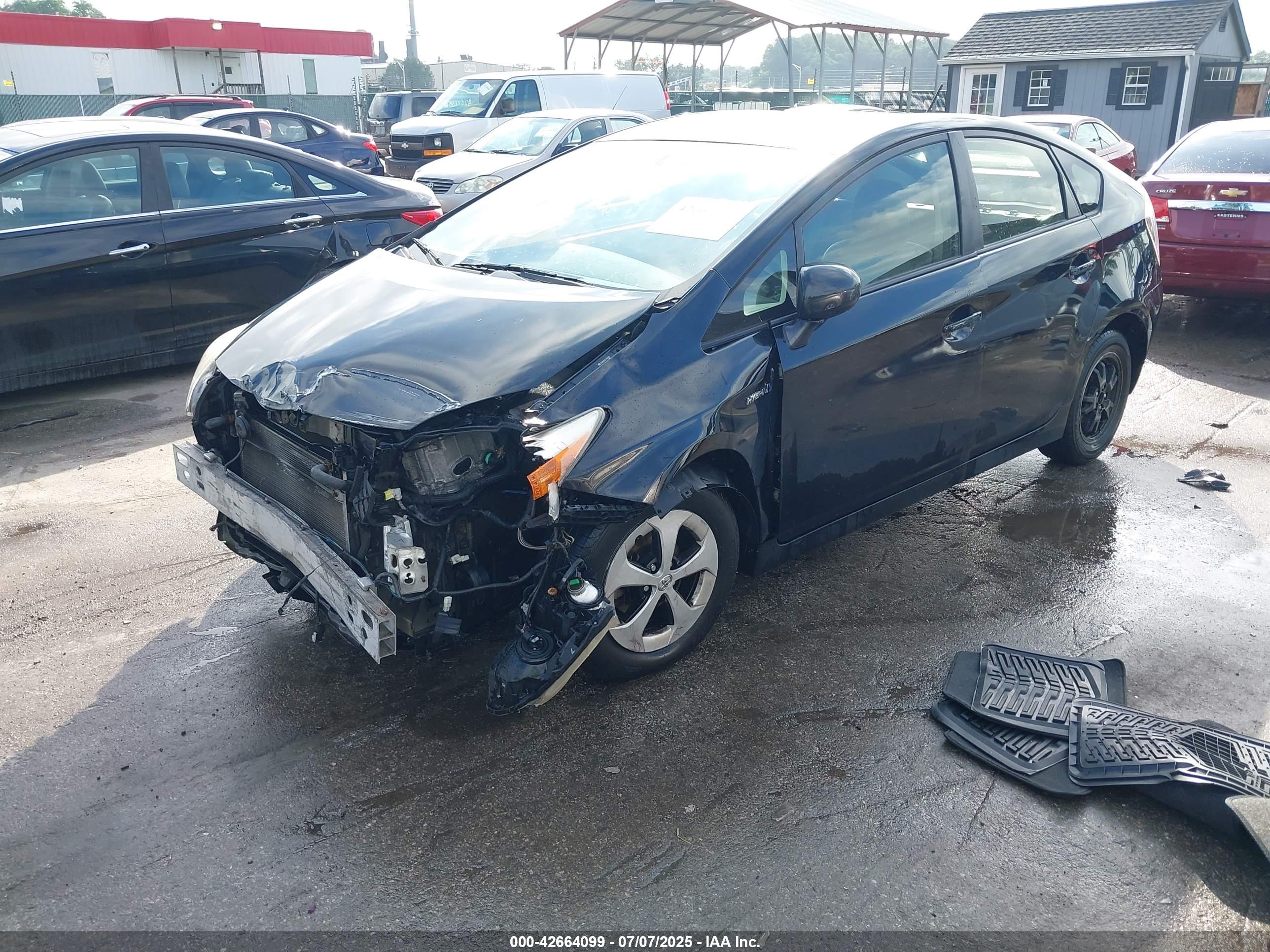 TOYOTA PRIUS image 2