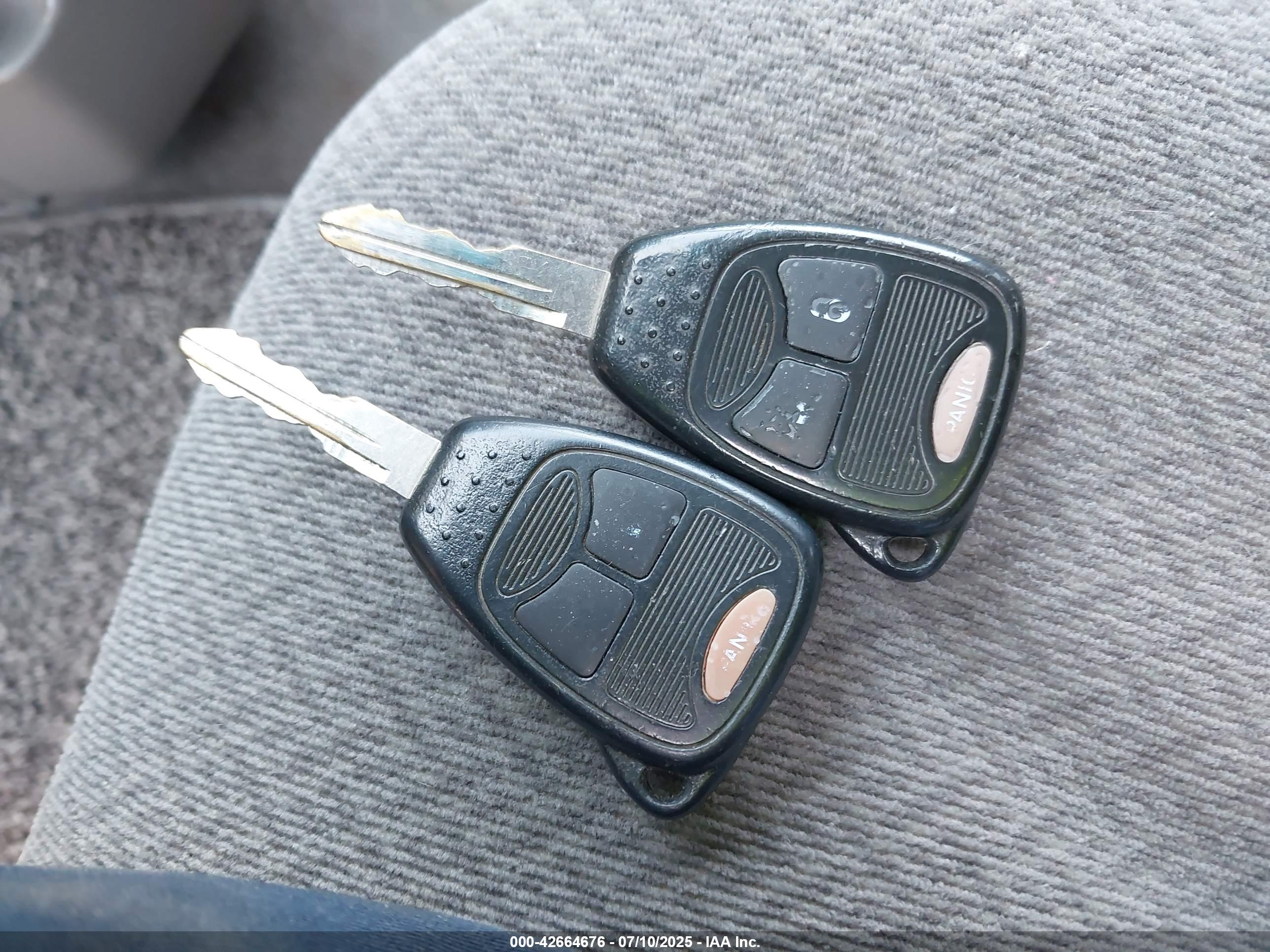 CHRYSLER TOWN image 11