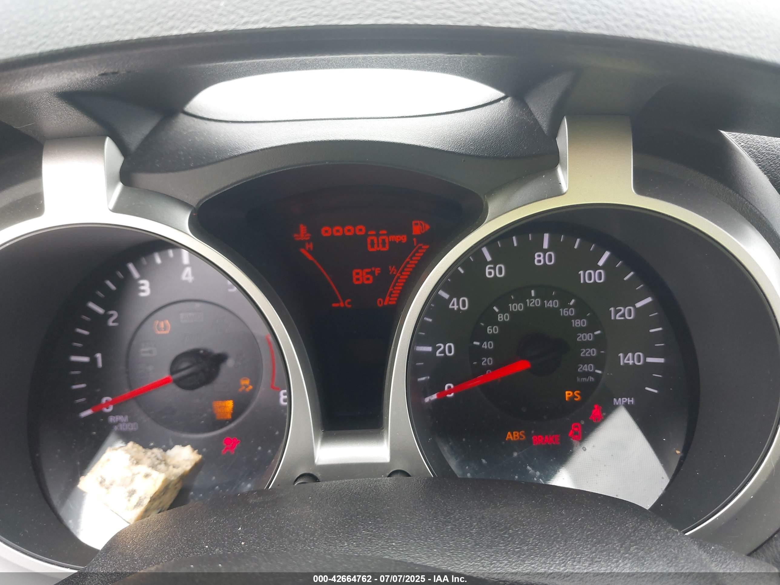 NISSAN JUKE image 7