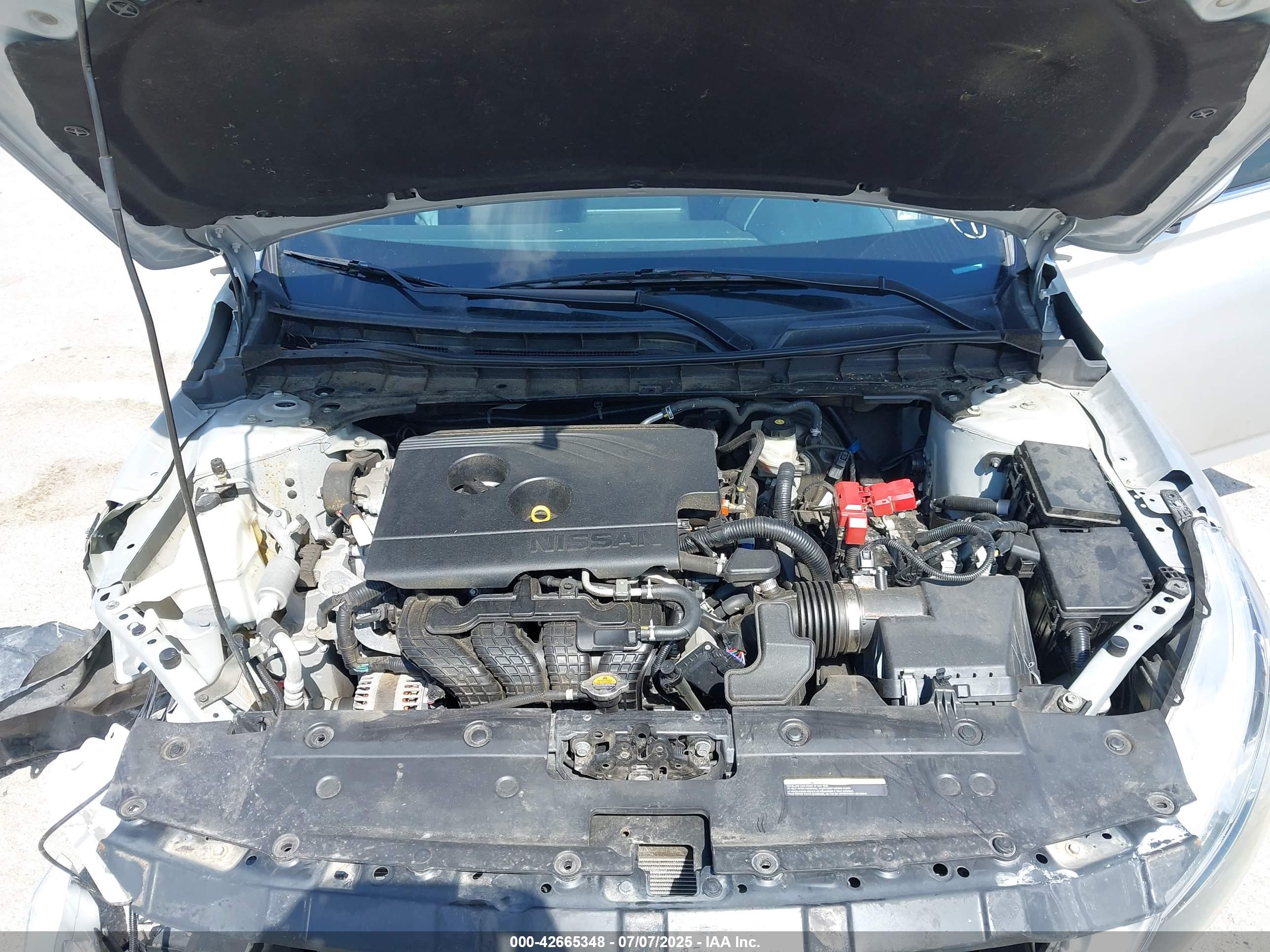 NISSAN ALTIMA image 10