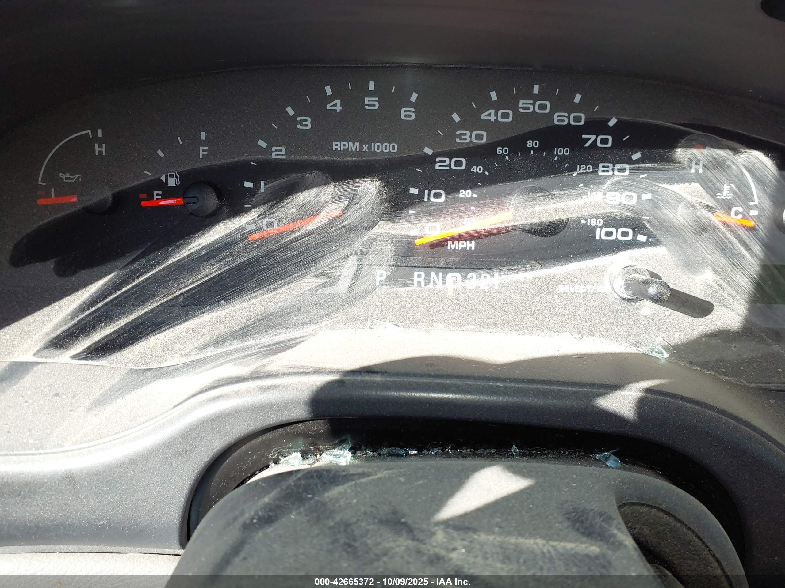FORD E-450 image 6