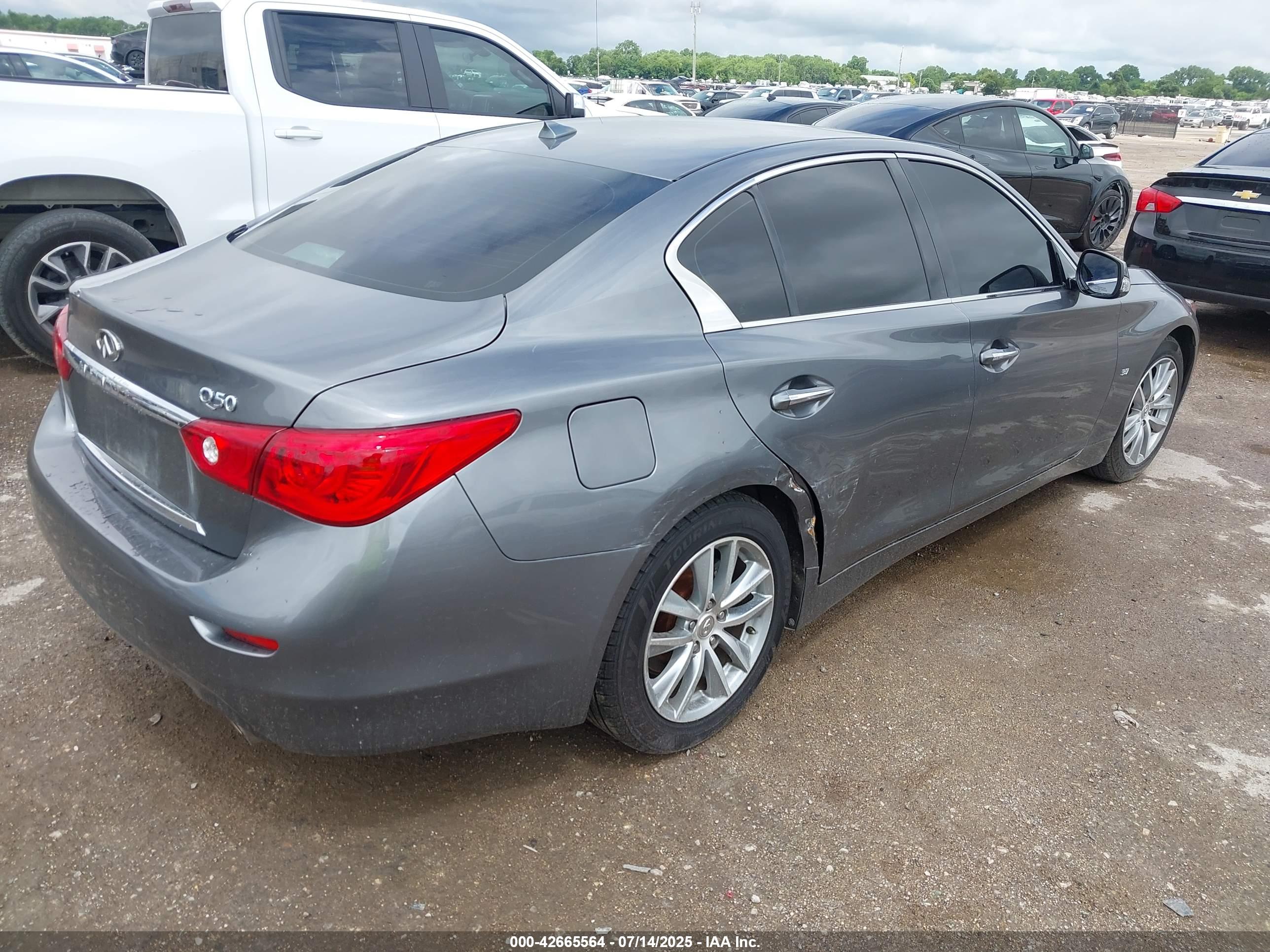 INFINITI Q50 image 4