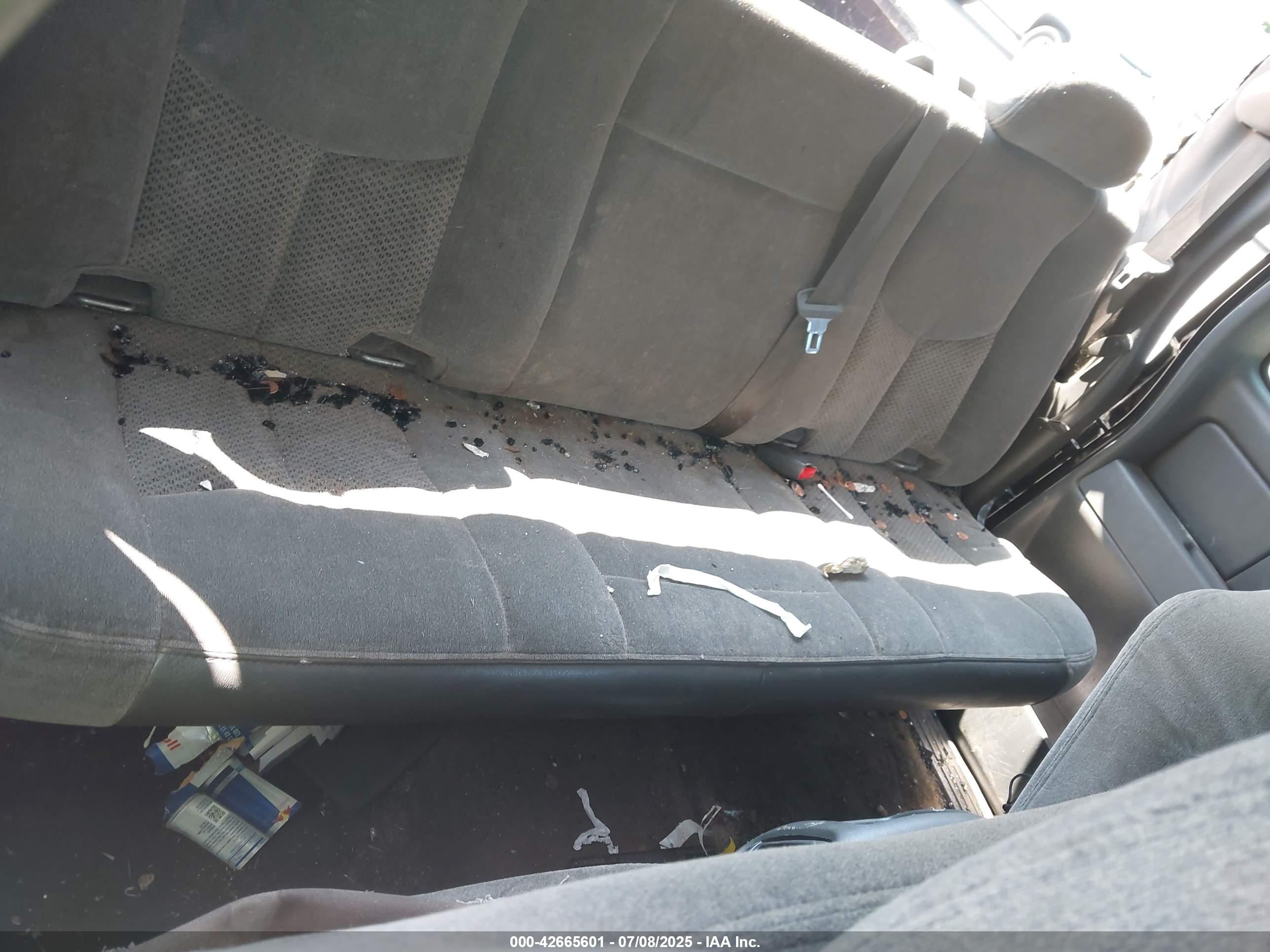 CHEVROLET SILVERADO image 8