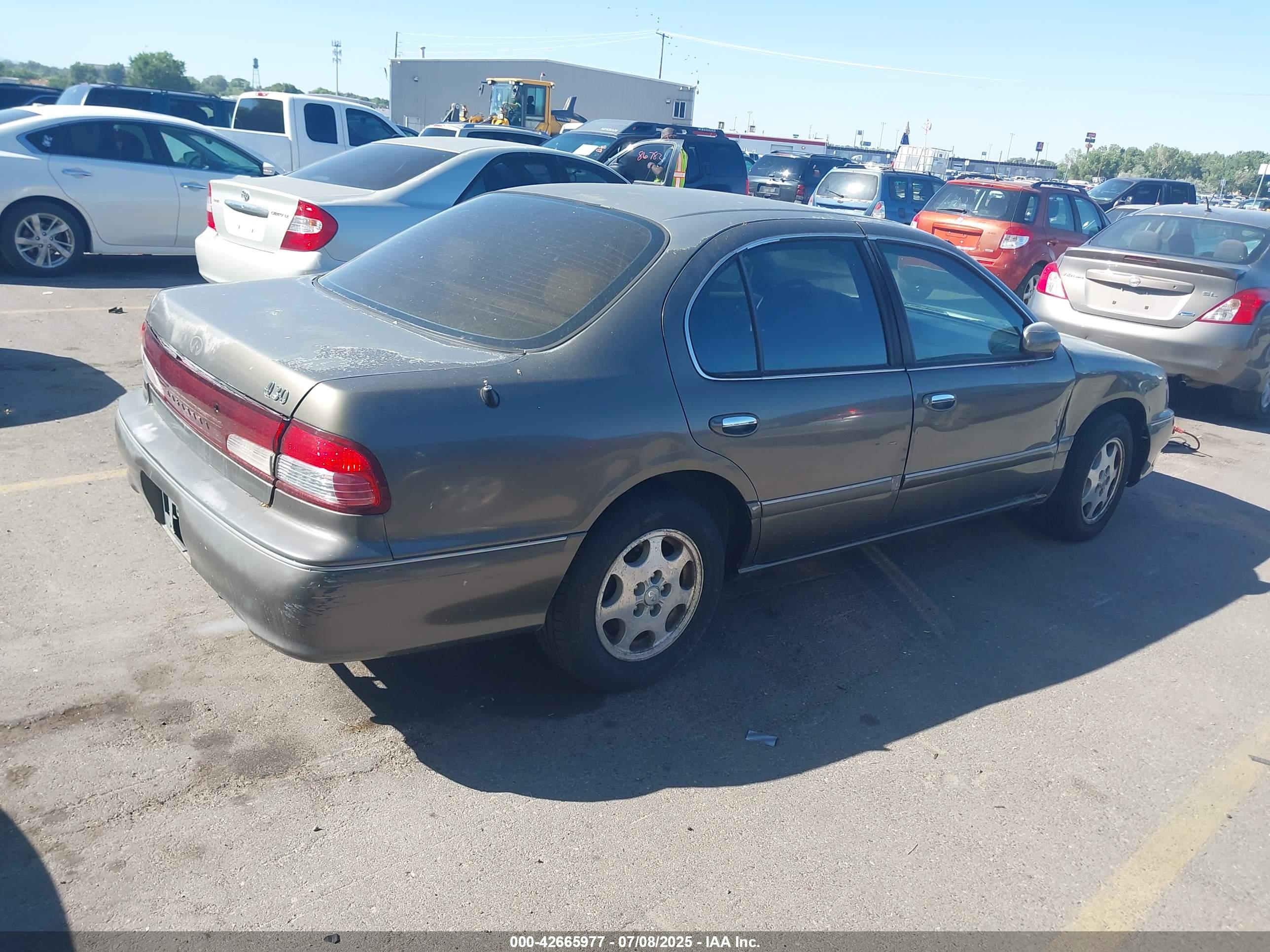 INFINITI I30 image 4