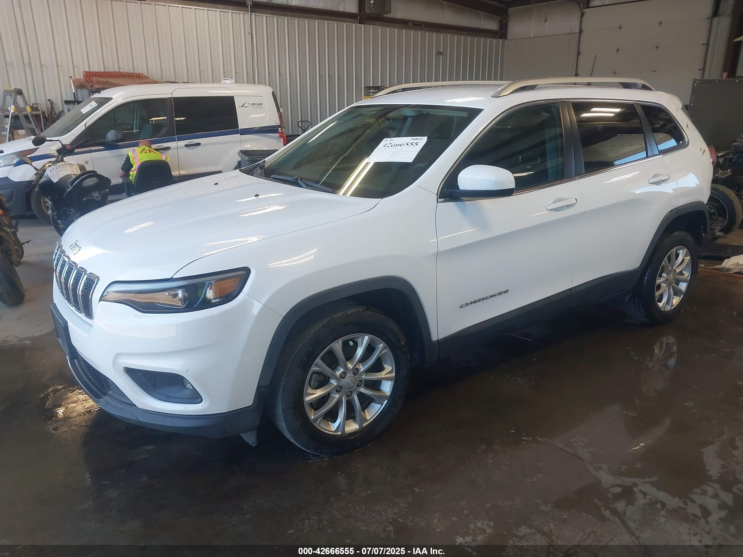 JEEP CHEROKEE image 2