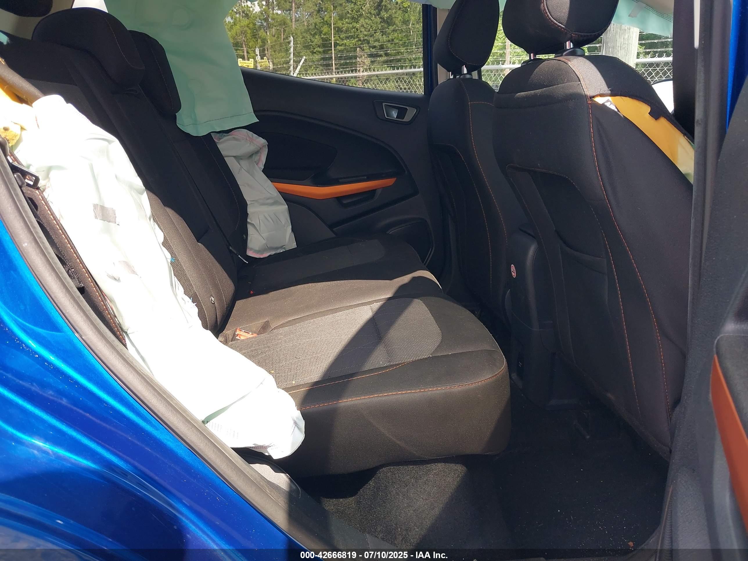FORD ECOSPORT image 8