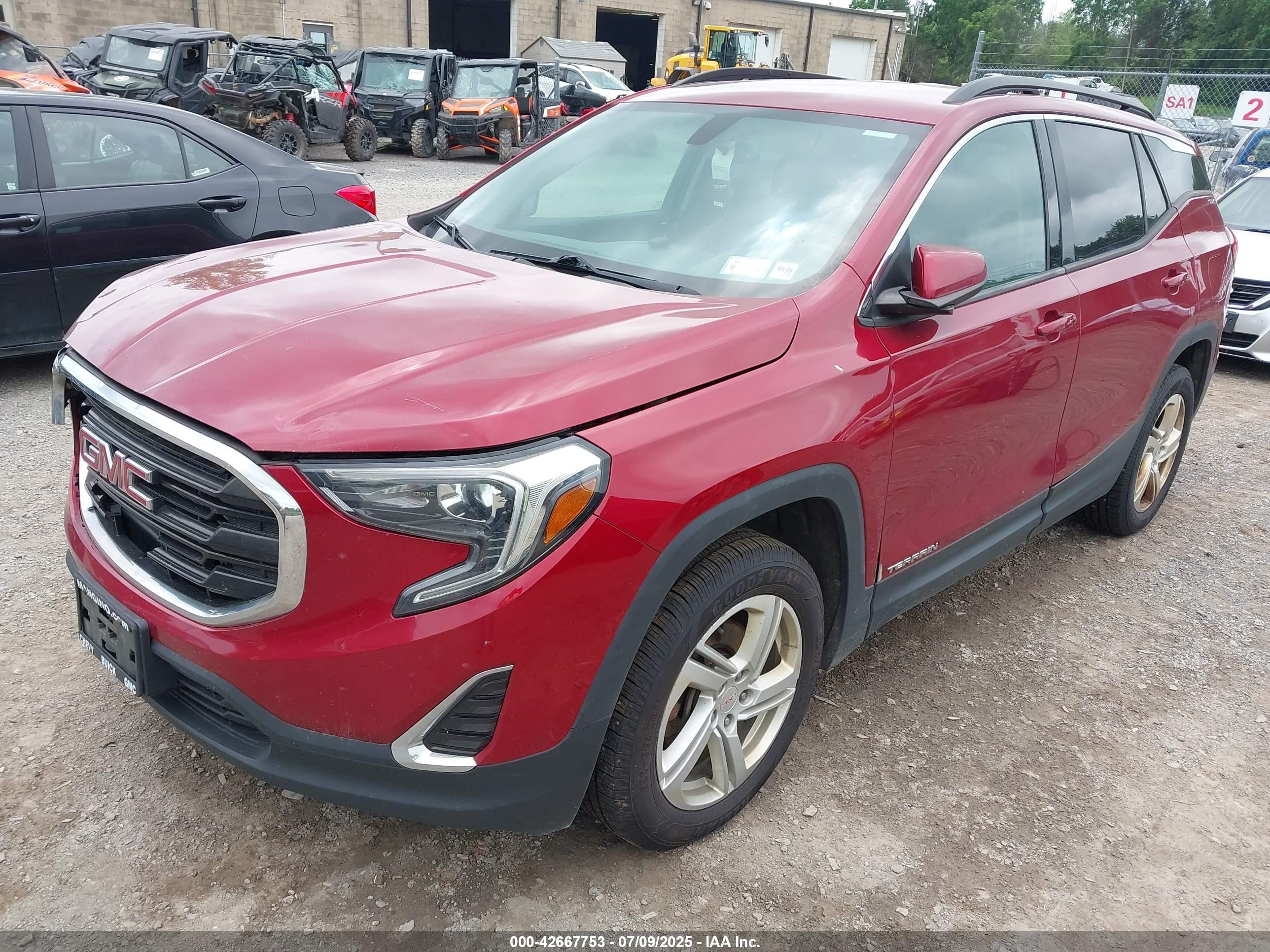 GMC TERRAIN image 2