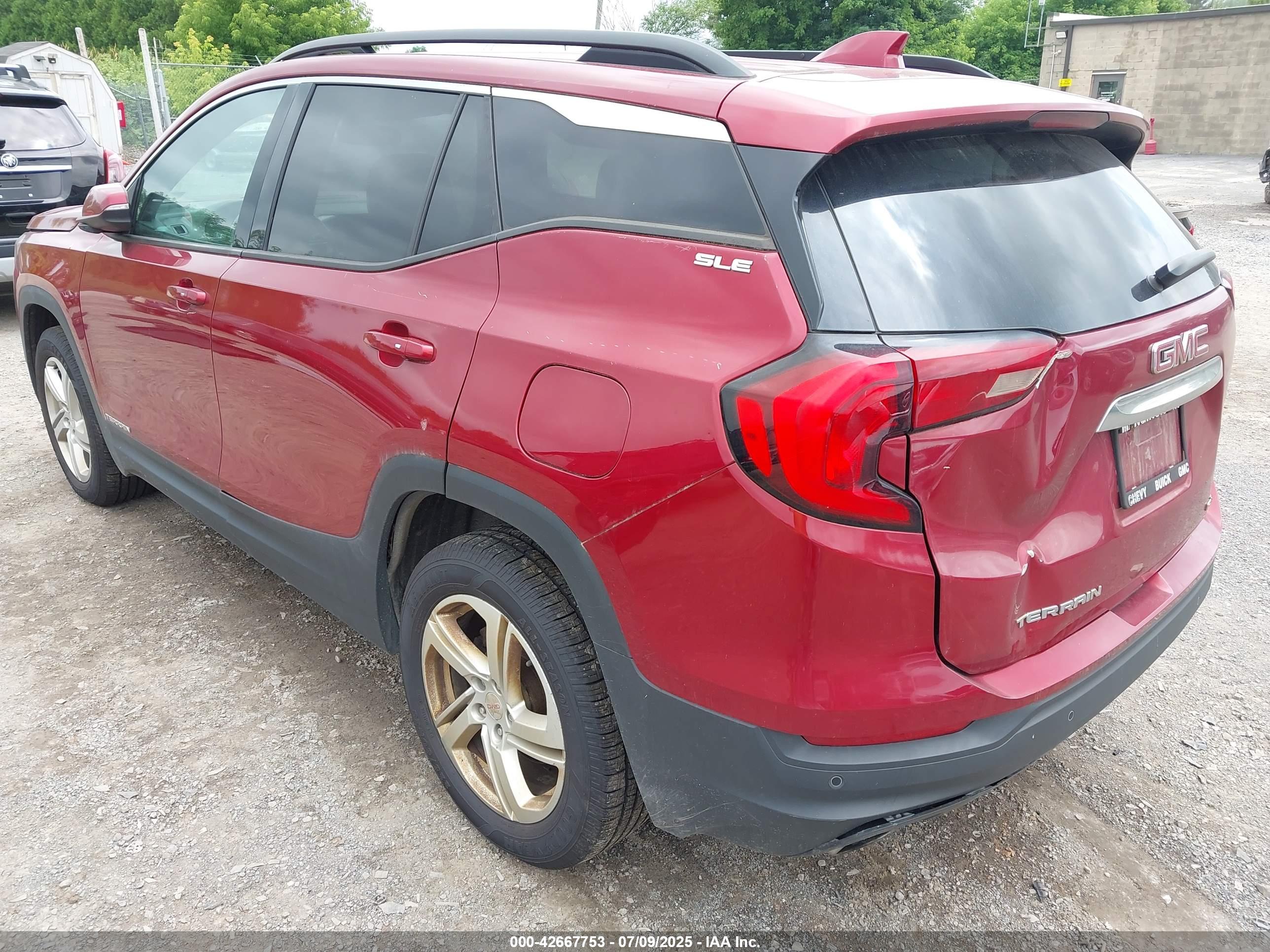GMC TERRAIN image 3