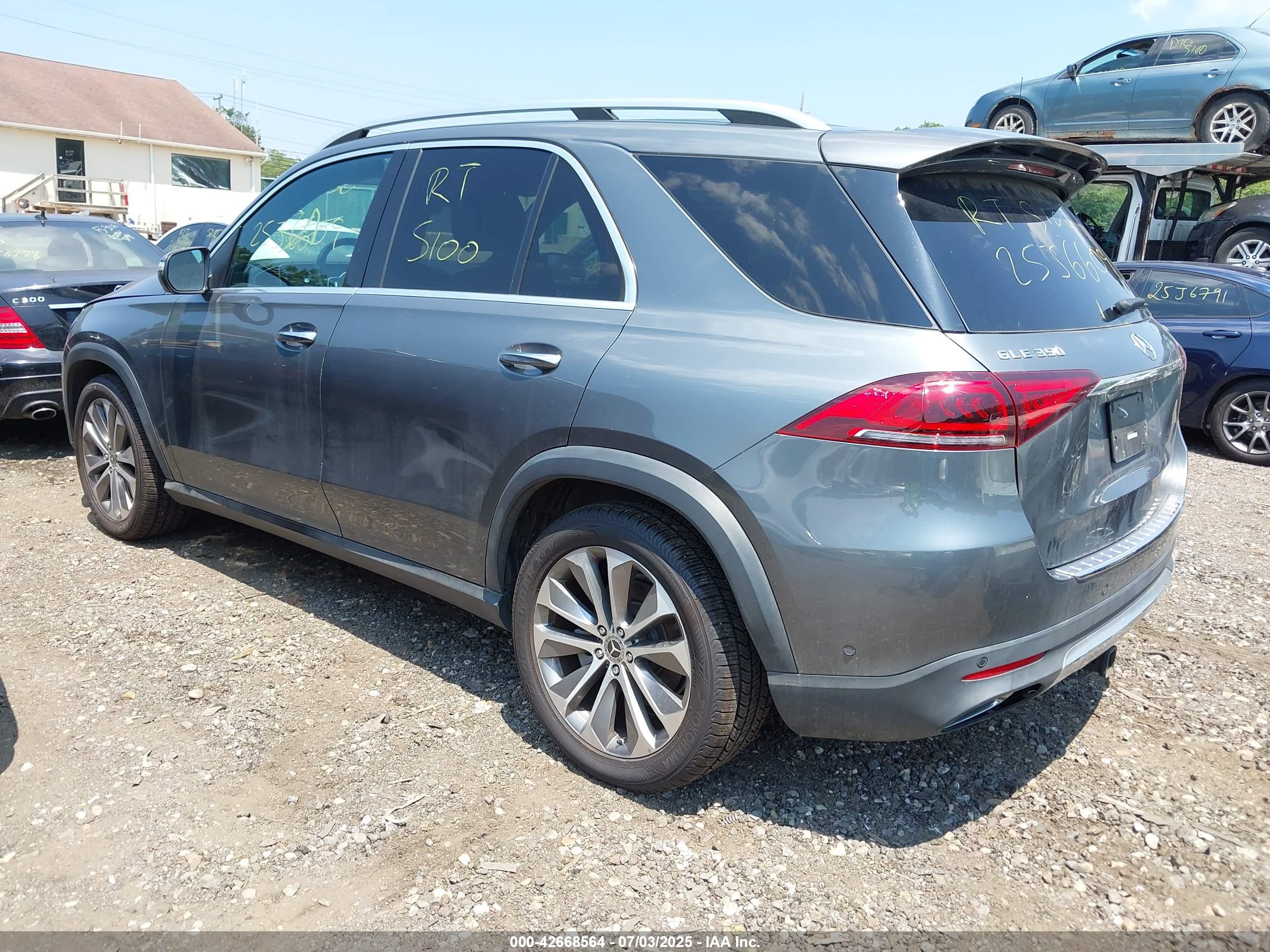 MERCEDES-BENZ GLE image 3