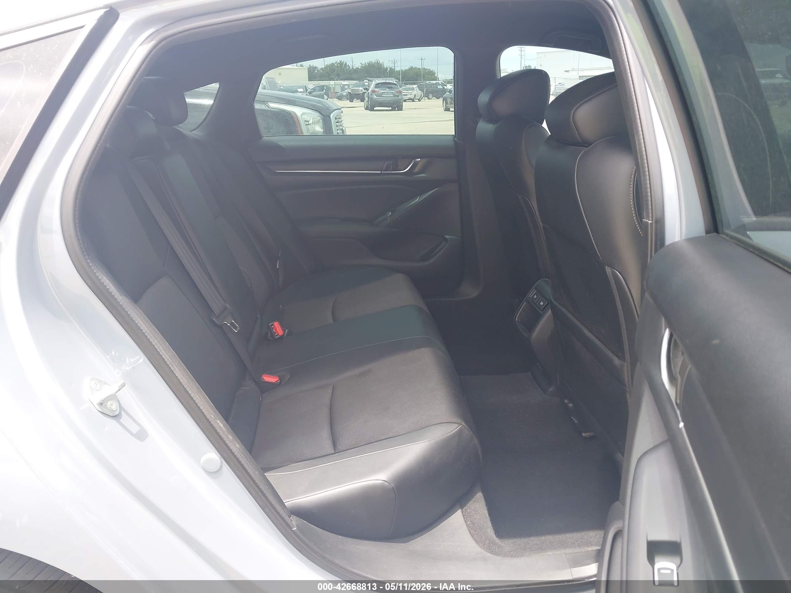 HONDA ACCORD image 8