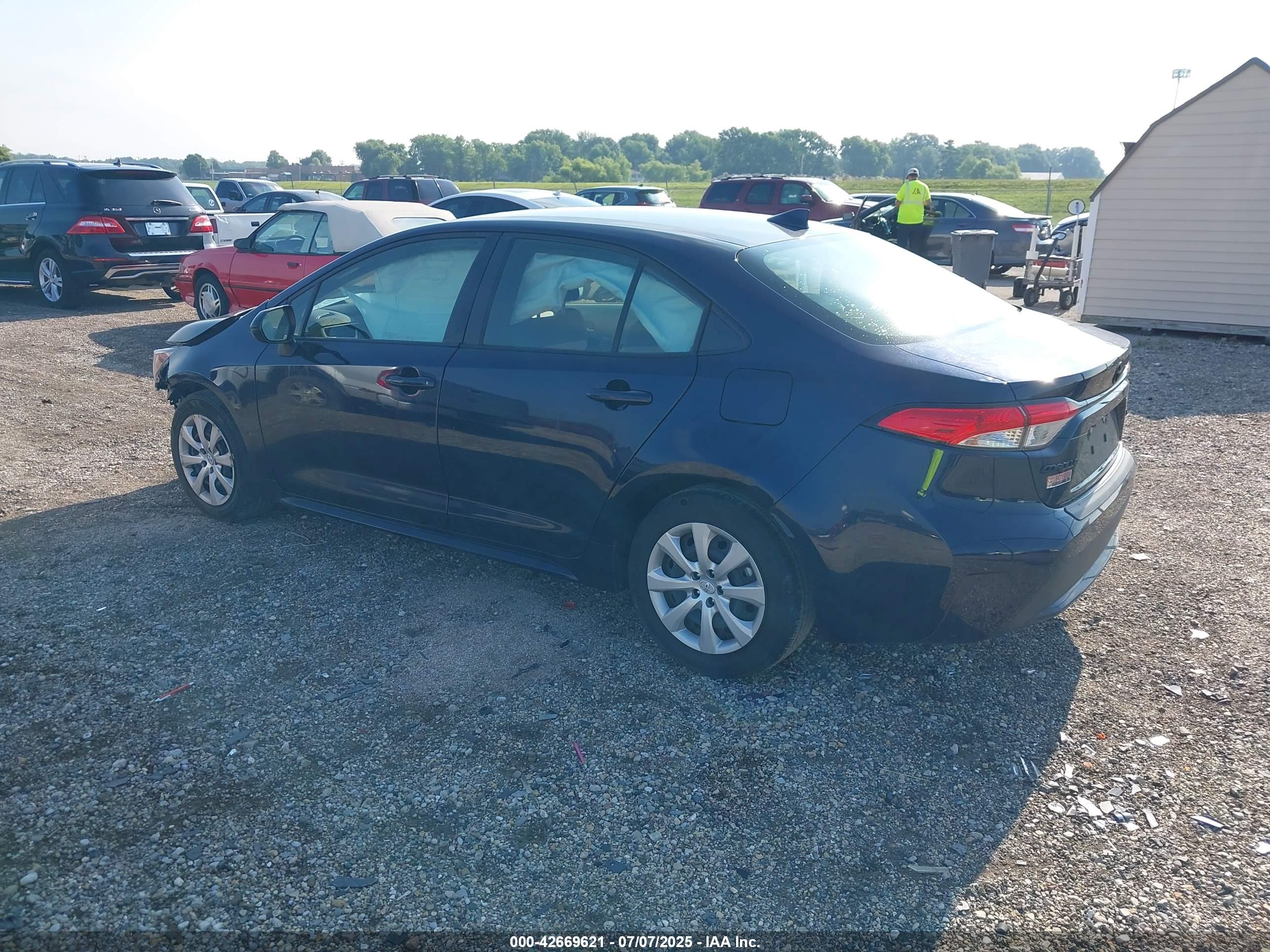 TOYOTA COROLLA image 3