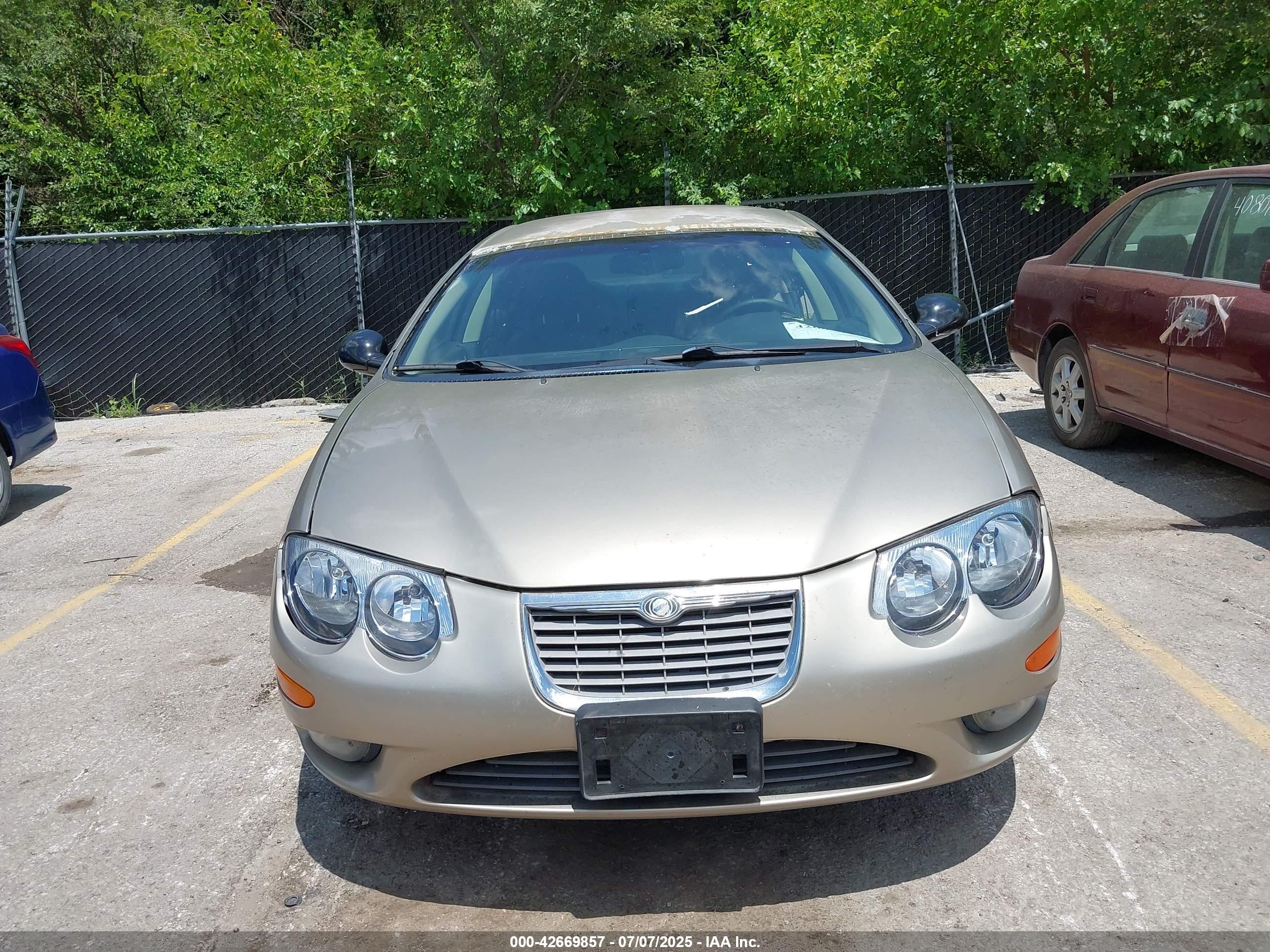 CHRYSLER 300M image 6