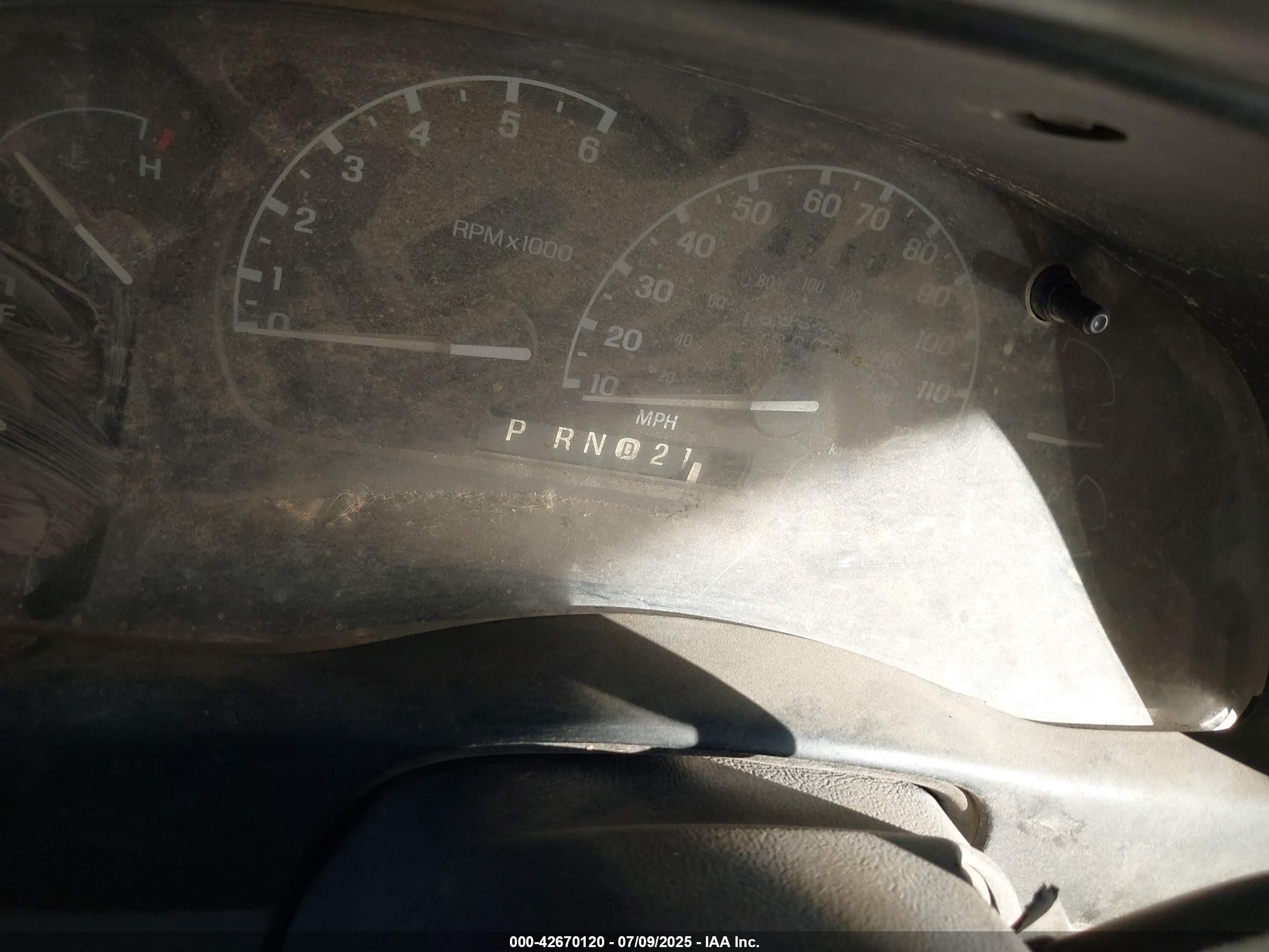 FORD EXPLORER image 7