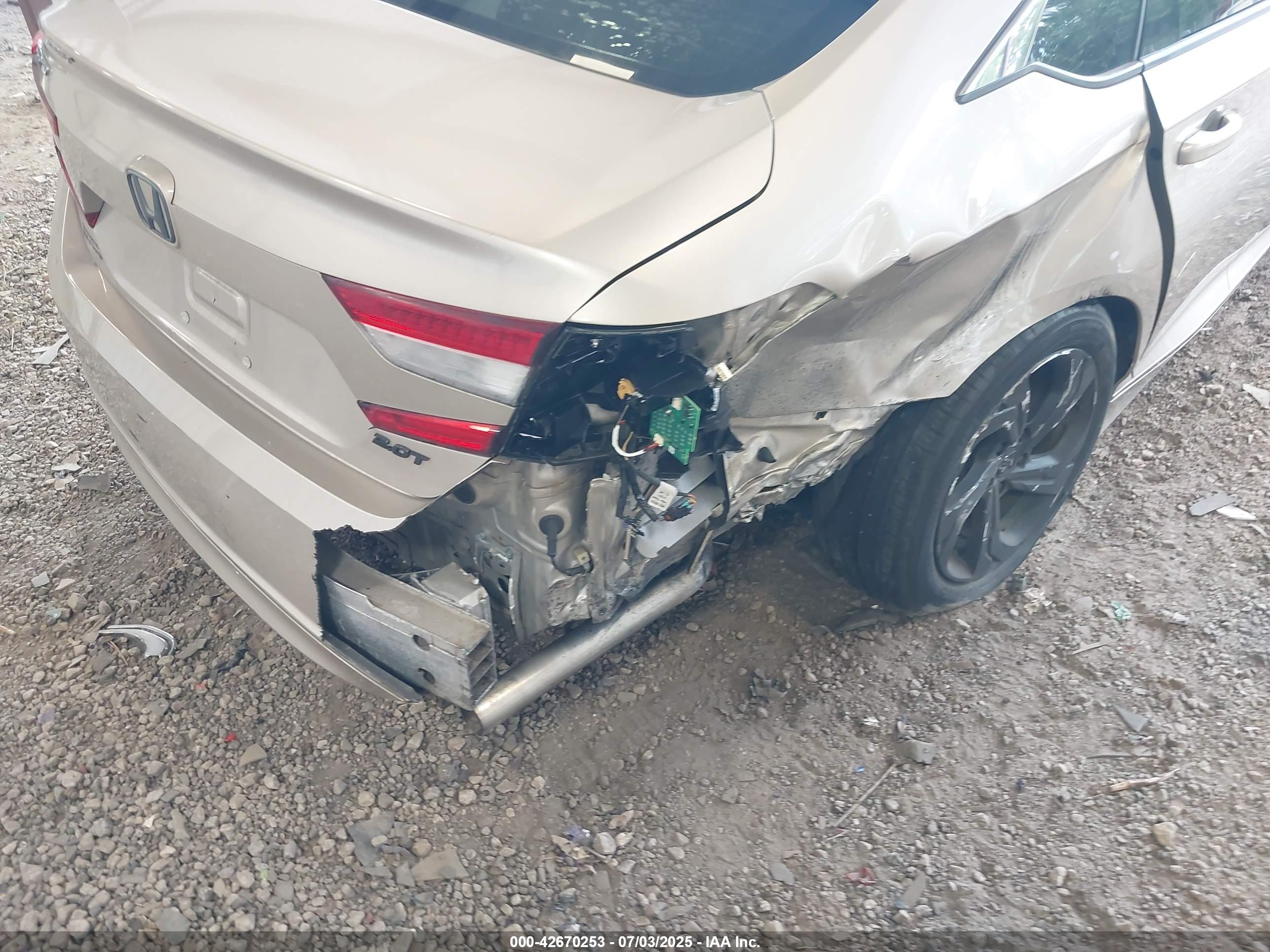 HONDA ACCORD image 6