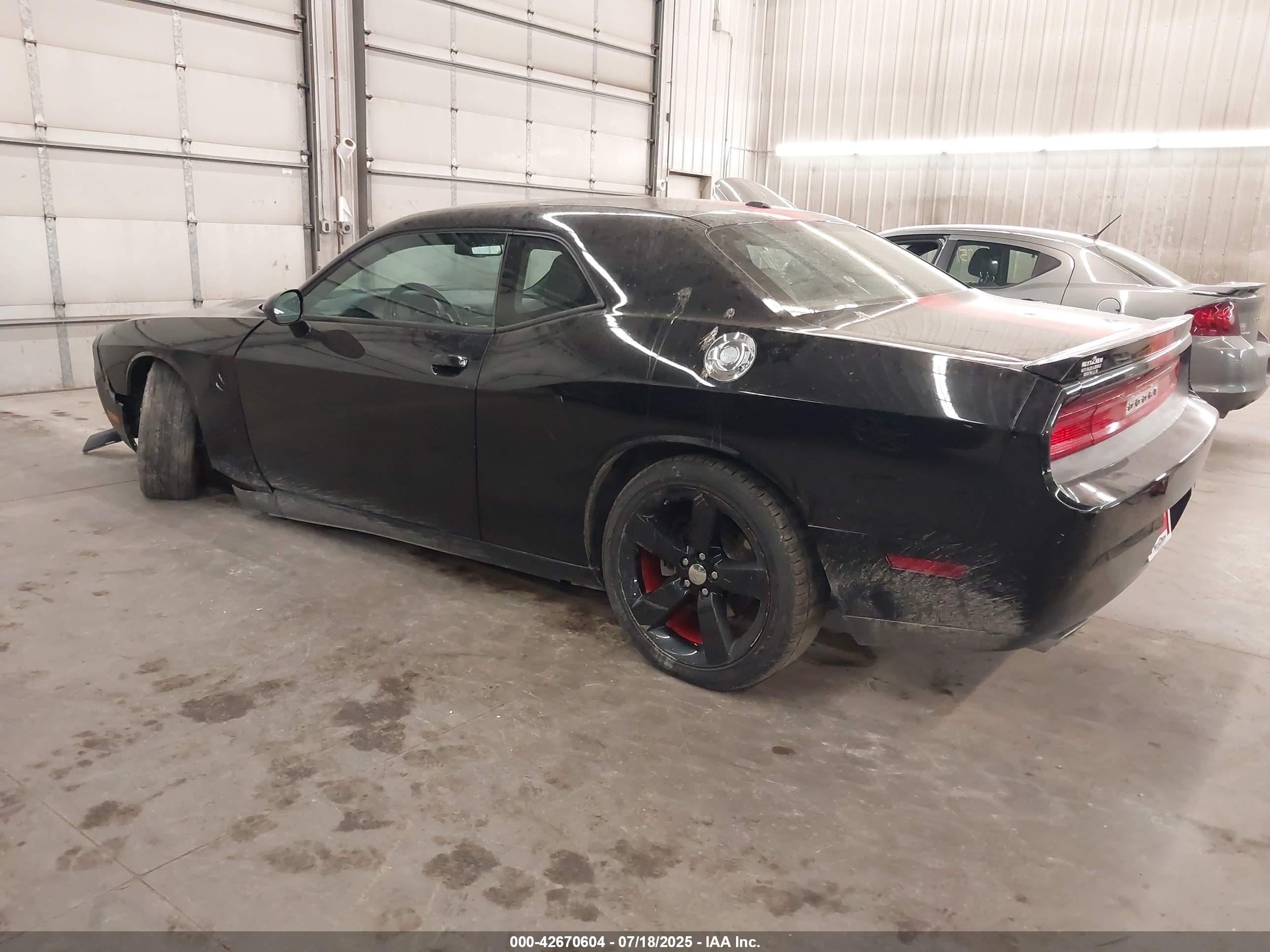 DODGE CHALLENGER image 3