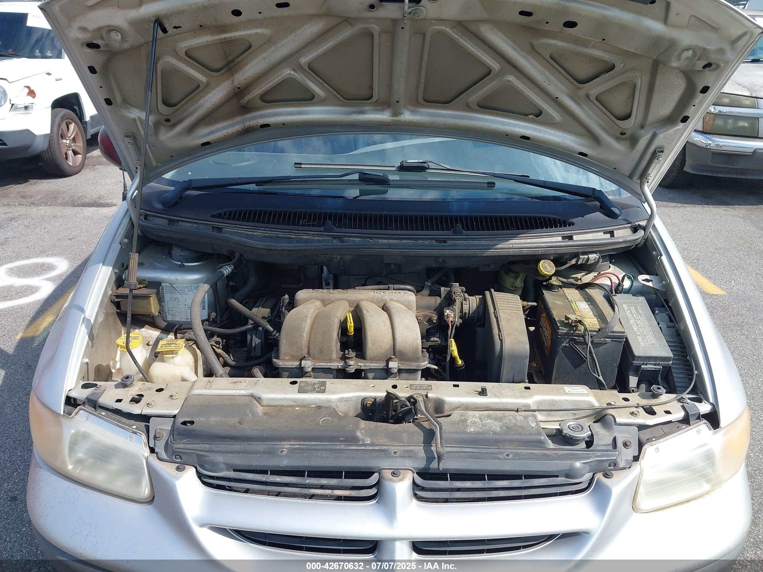DODGE CARAVAN image 10