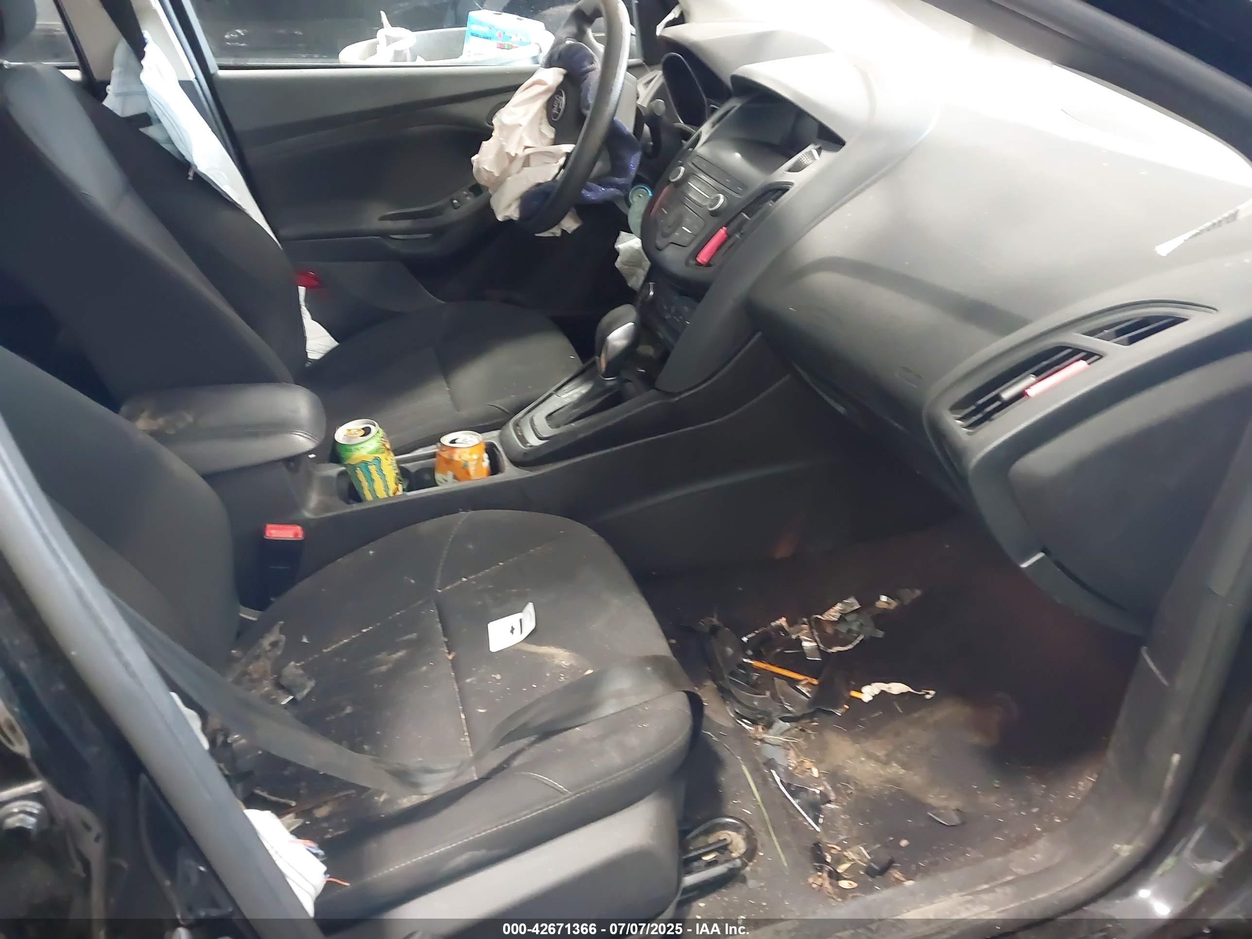 FORD FOCUS image 5