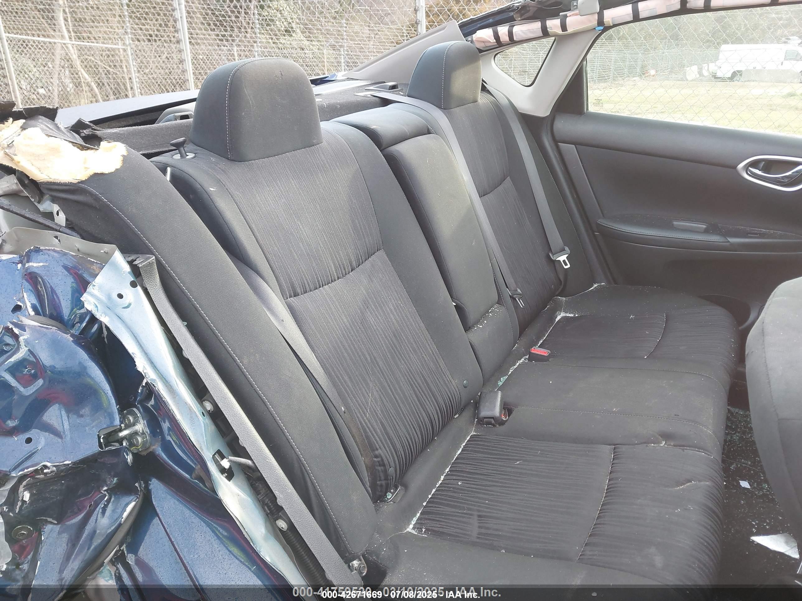 NISSAN SENTRA image 8
