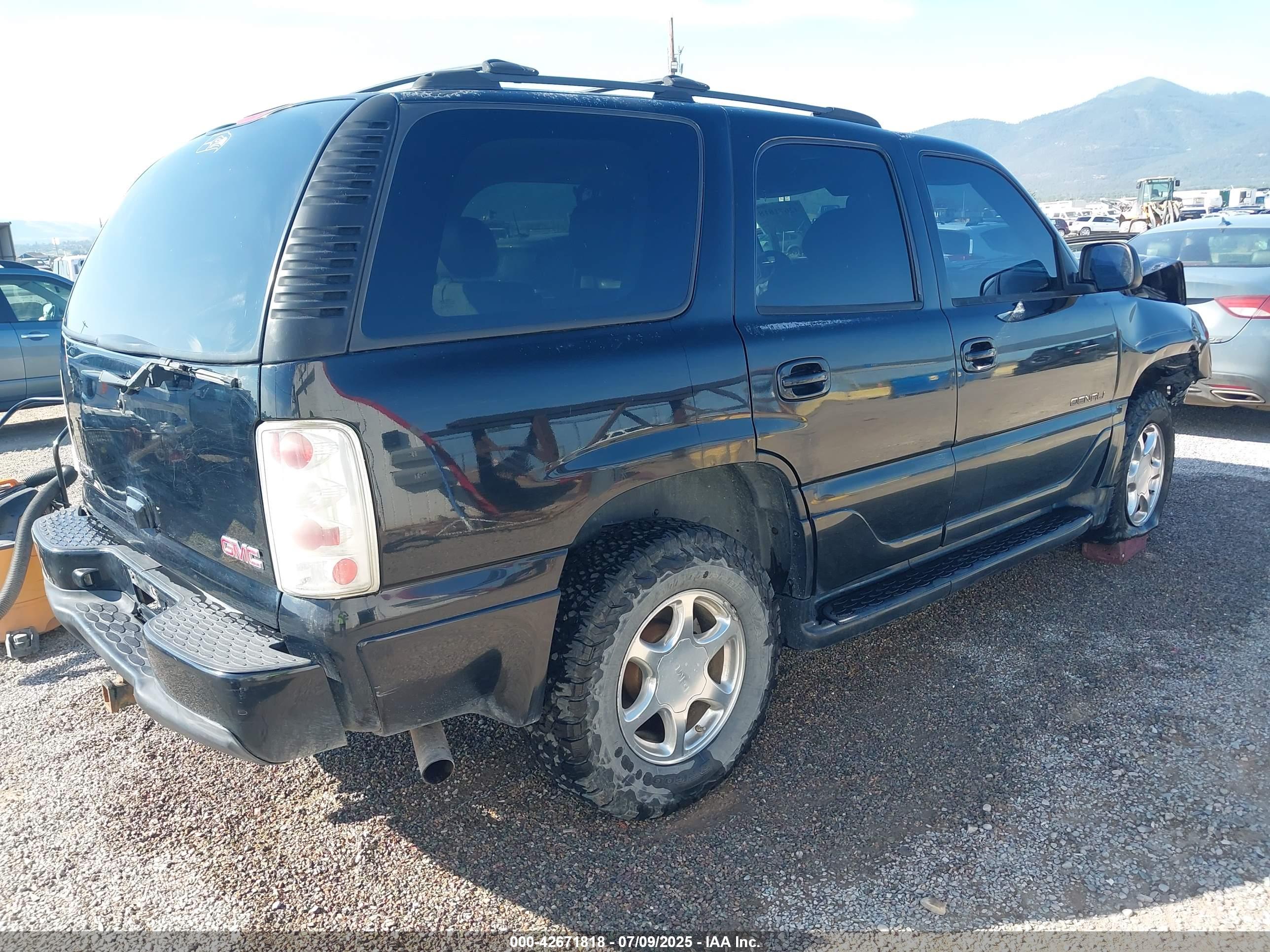 GMC YUKON image 4