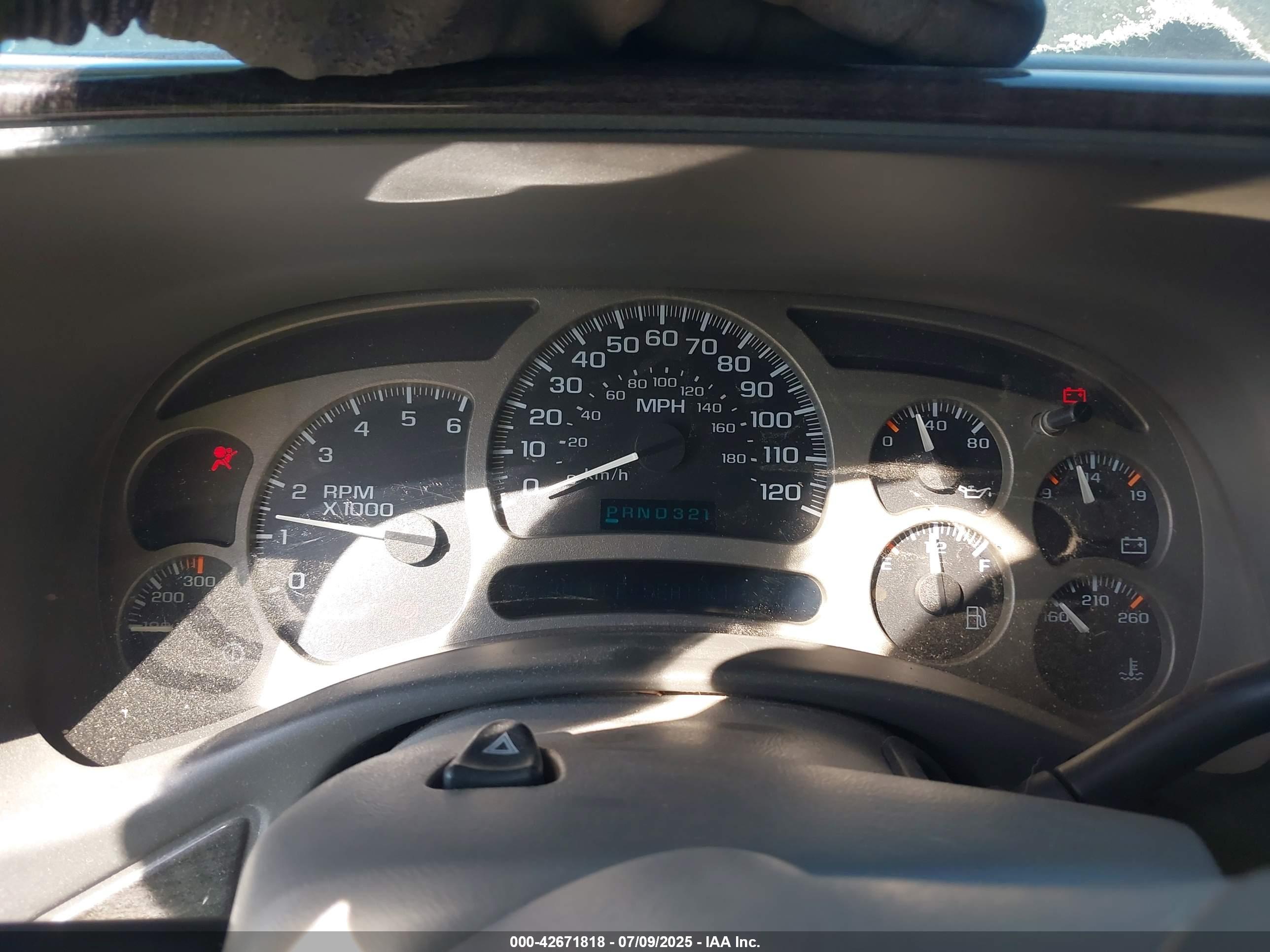 GMC YUKON image 7