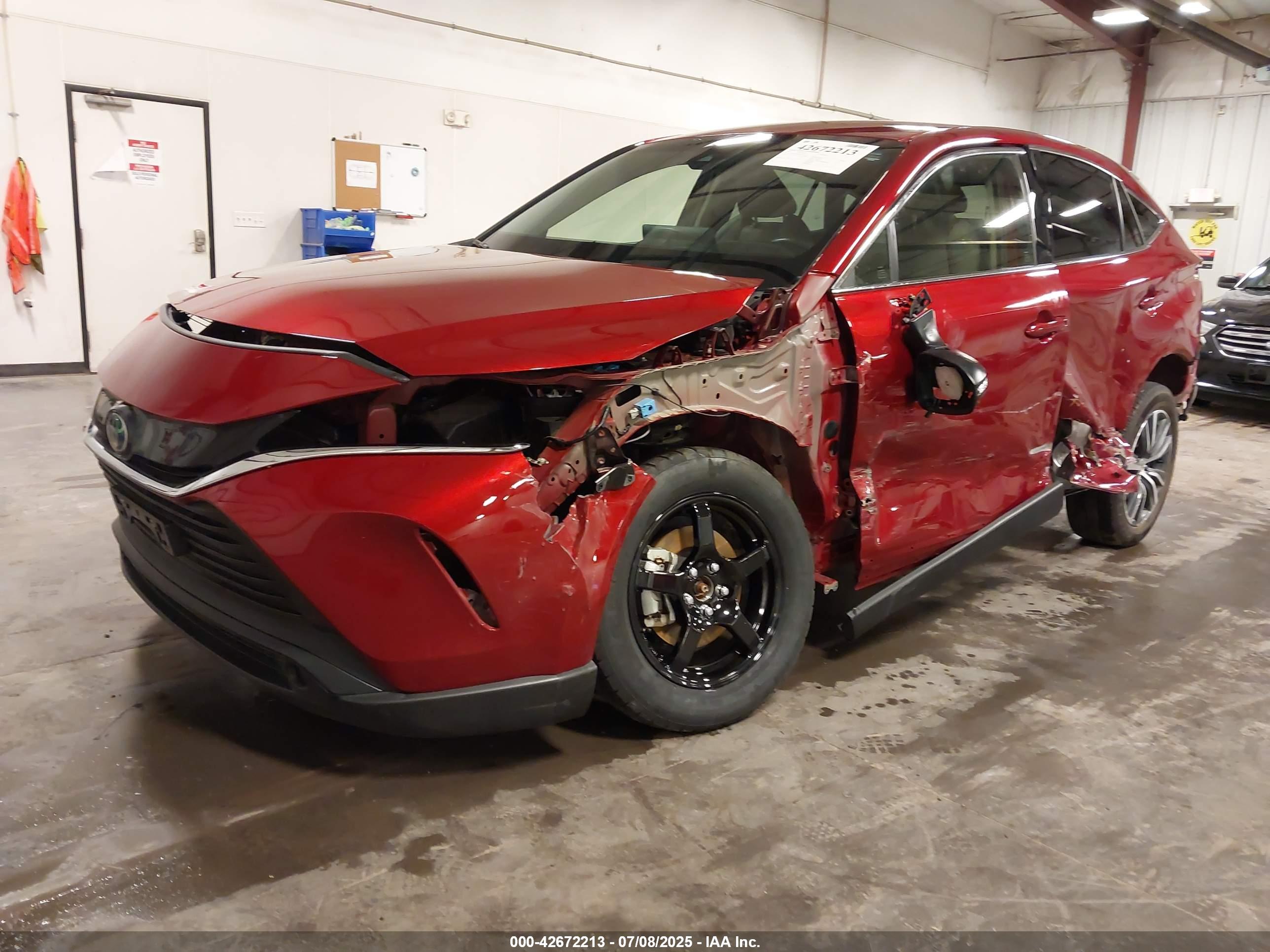 TOYOTA VENZA image 2