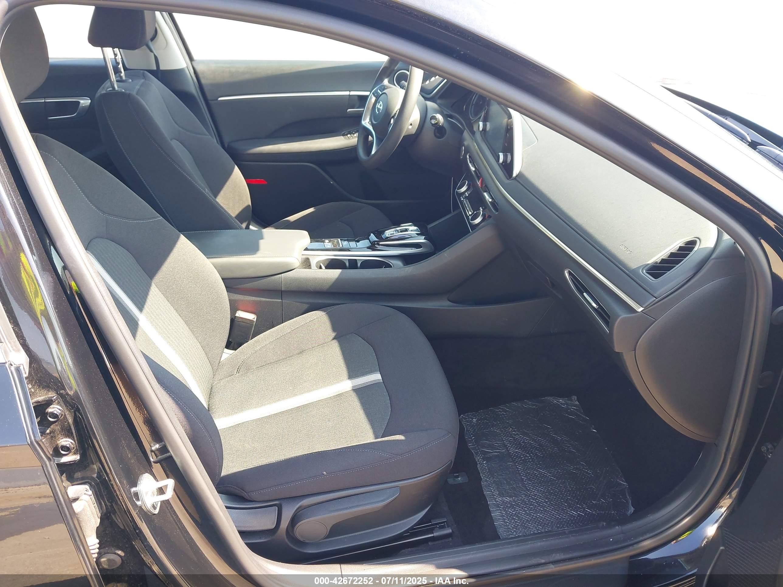HYUNDAI SONATA image 5