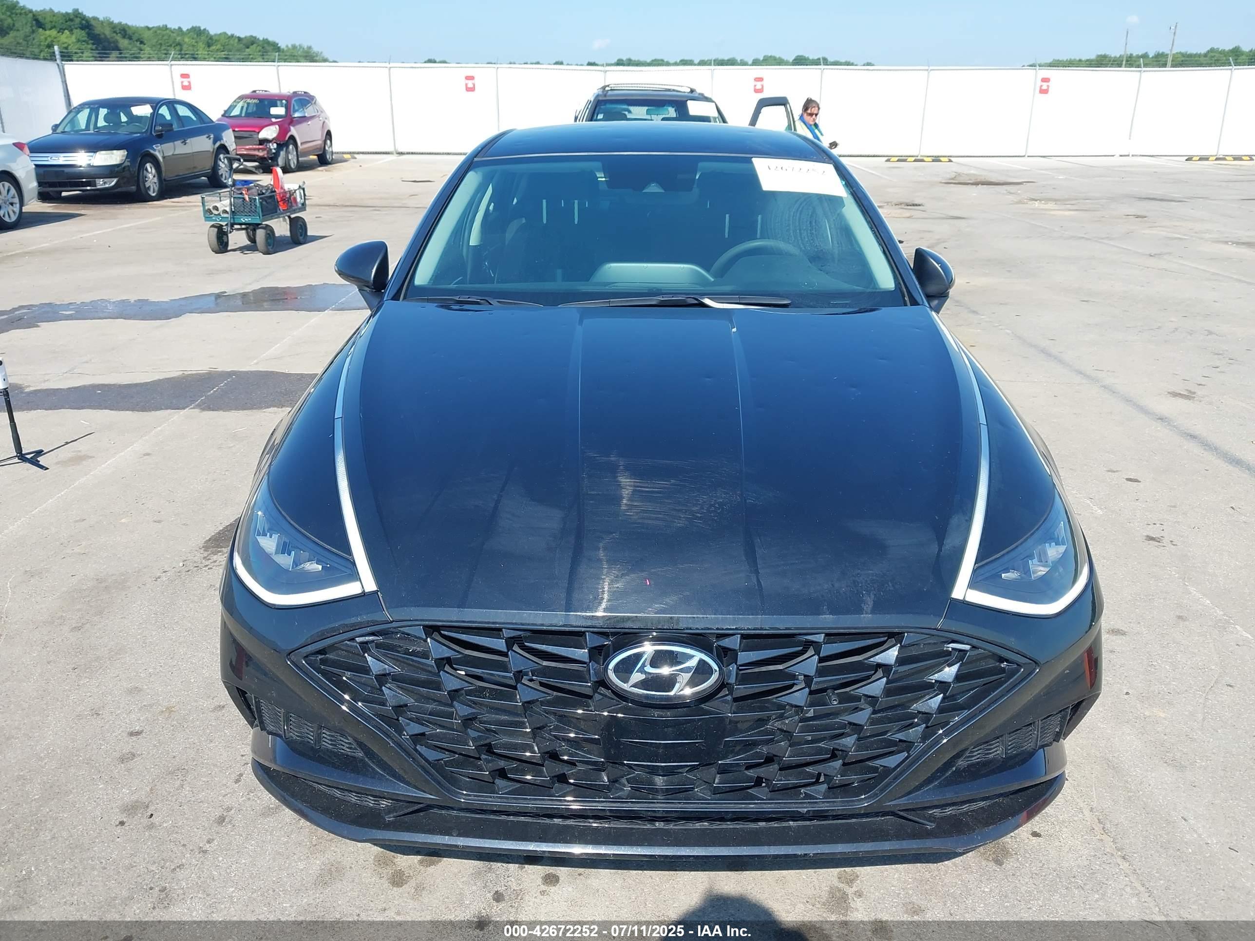 HYUNDAI SONATA image 6