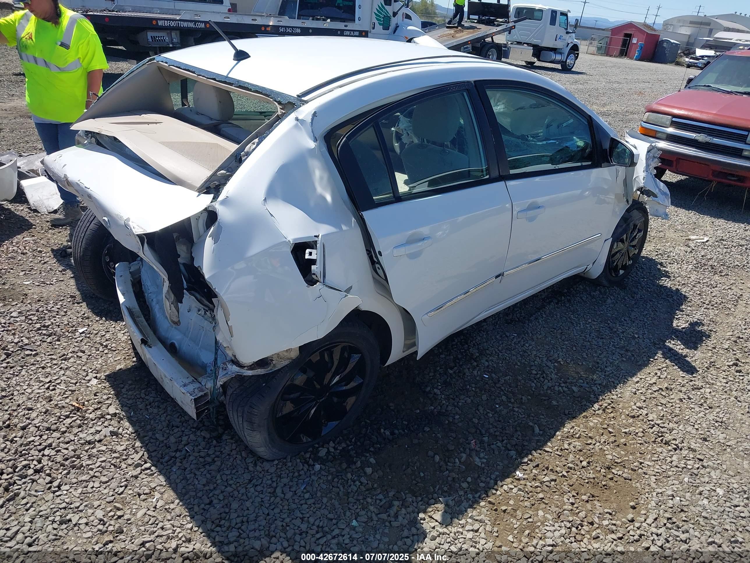 NISSAN SENTRA image 4