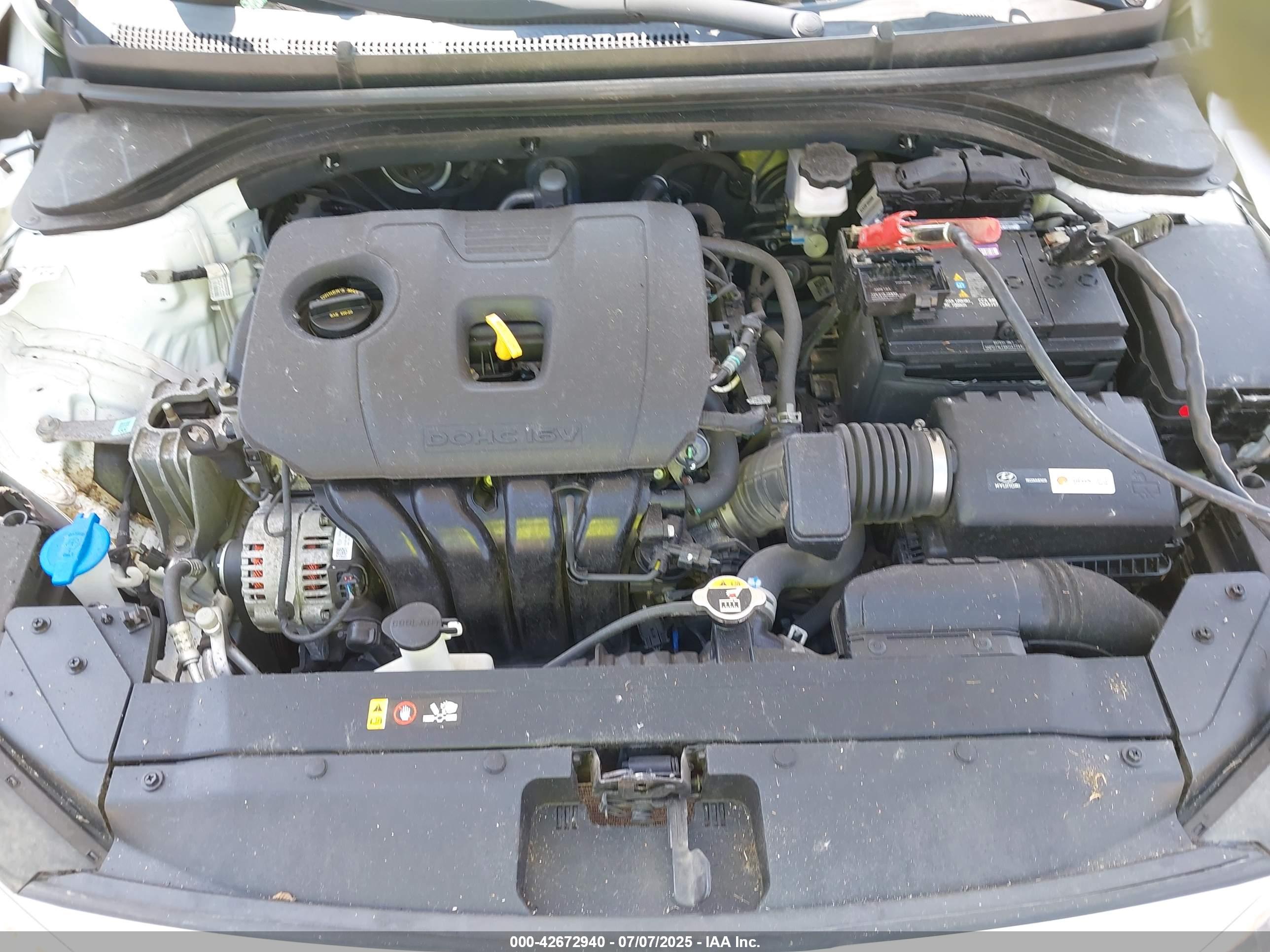 HYUNDAI ELANTRA image 10
