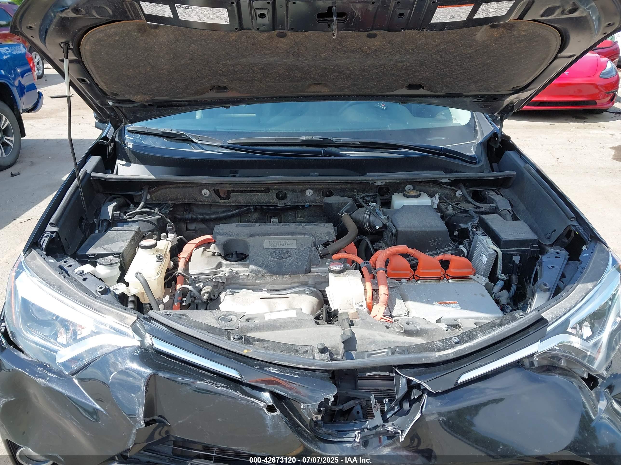 TOYOTA RAV4 image 10