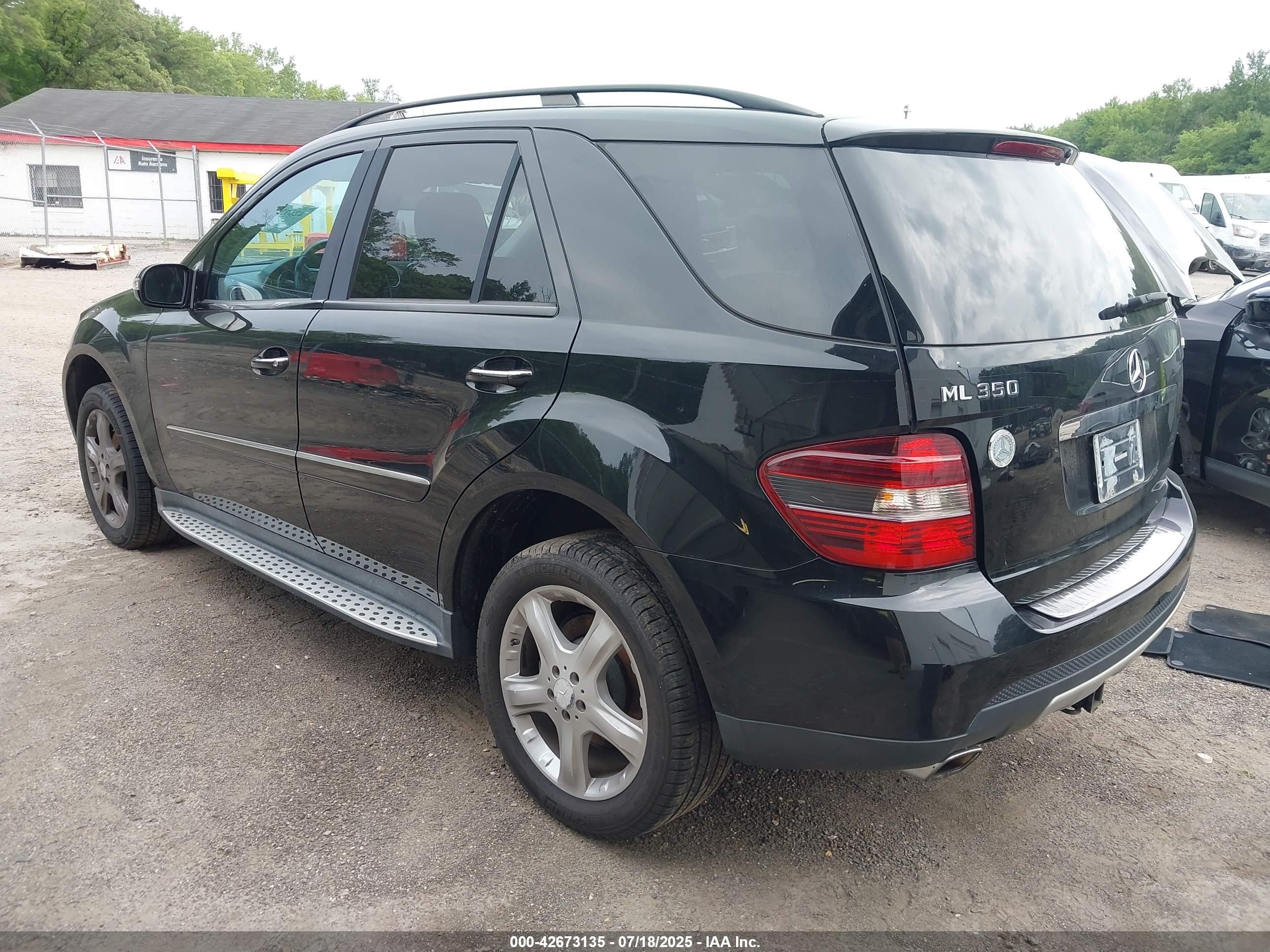 MERCEDES-BENZ ML image 3