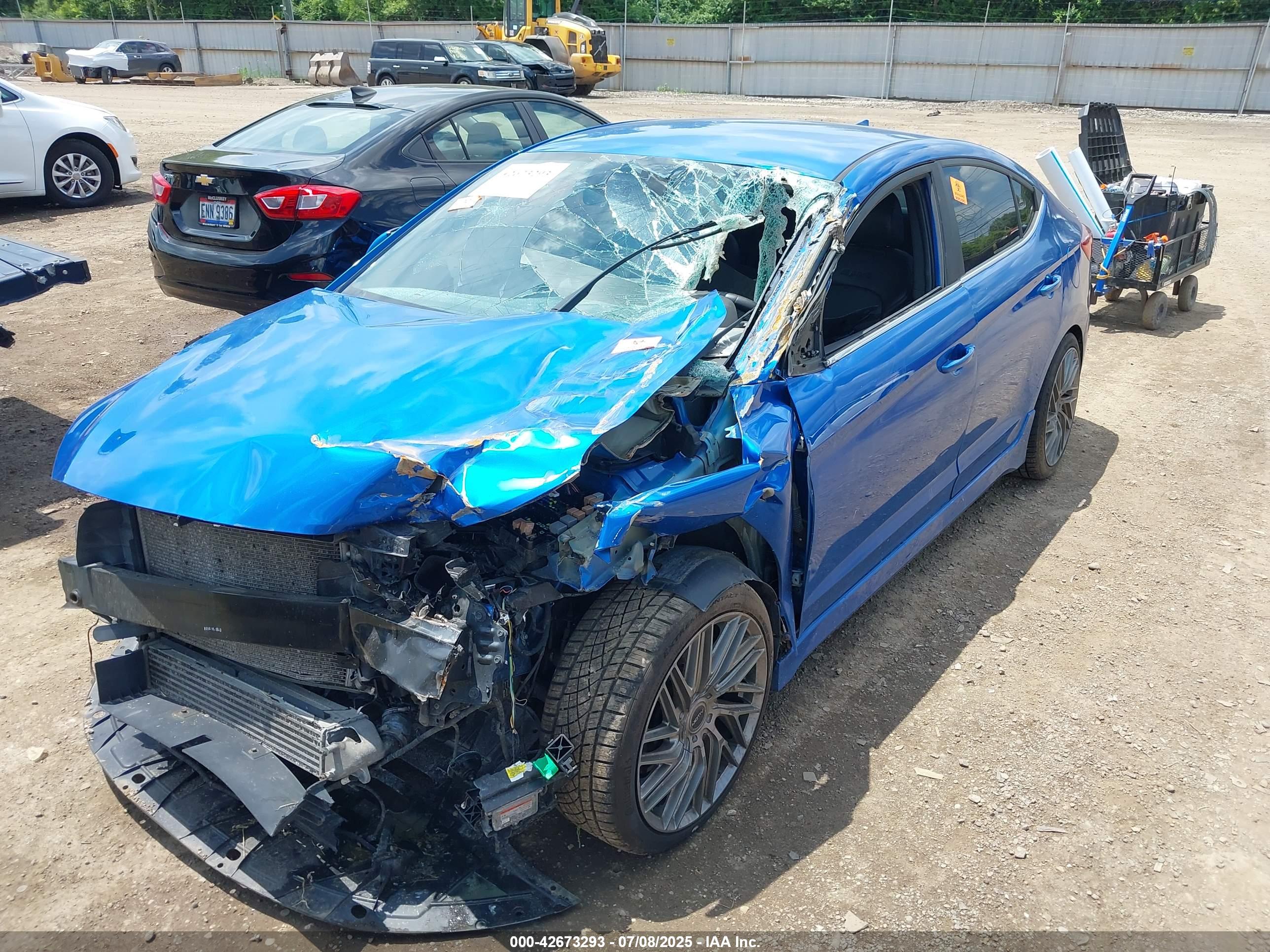 HYUNDAI ELANTRA image 6