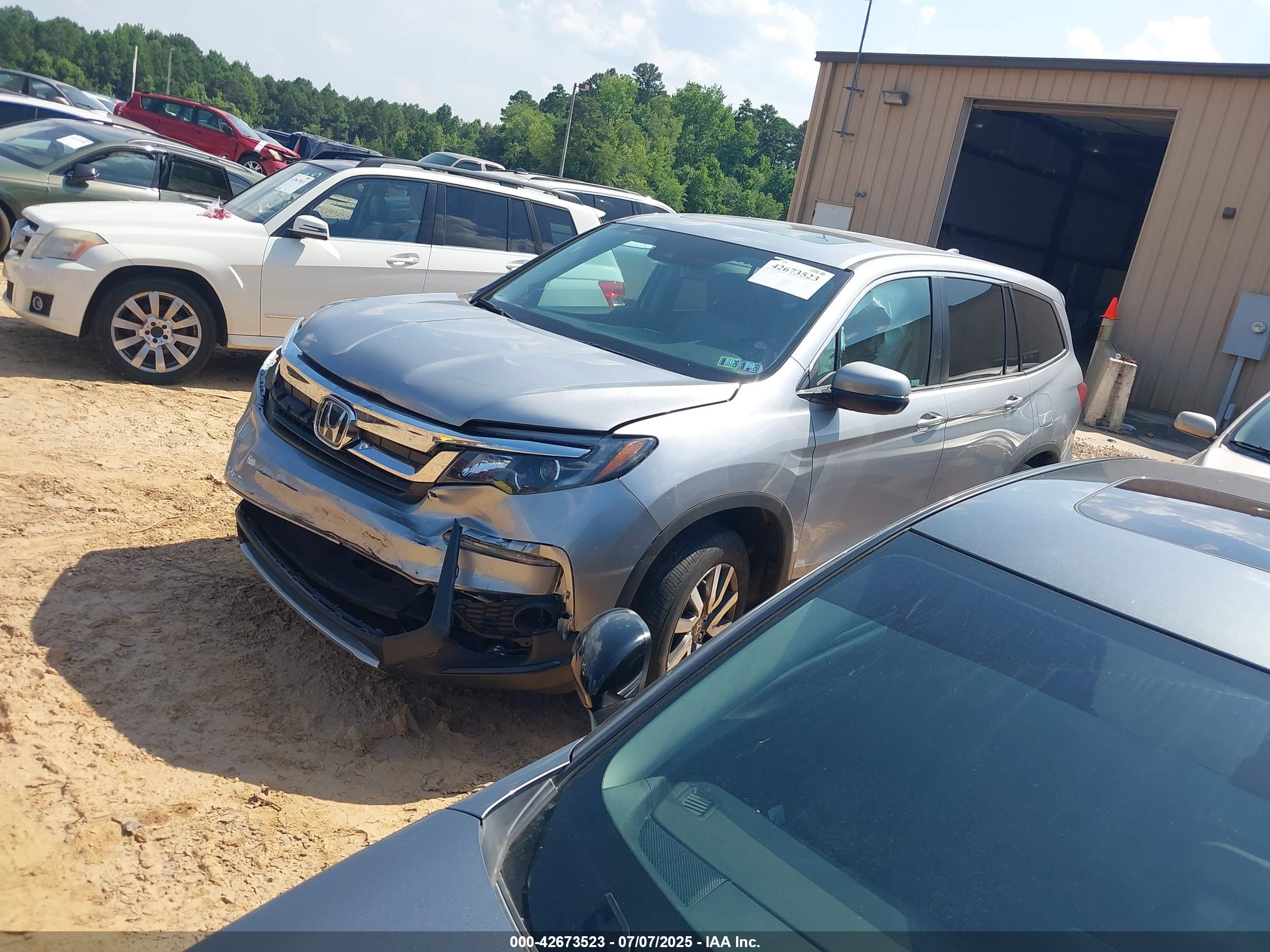 HONDA PILOT image 2
