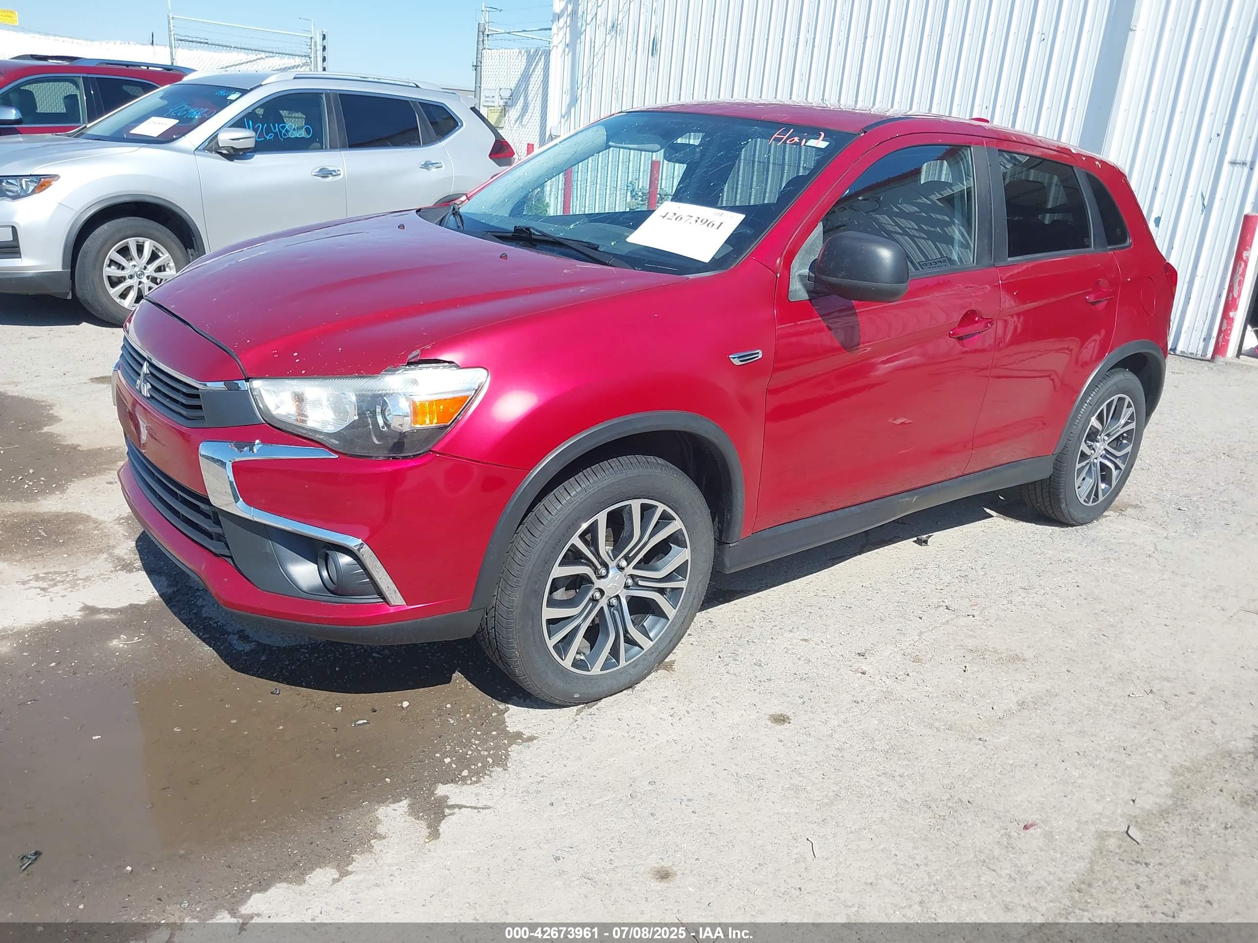 MITSUBISHI OUTLANDER image 2
