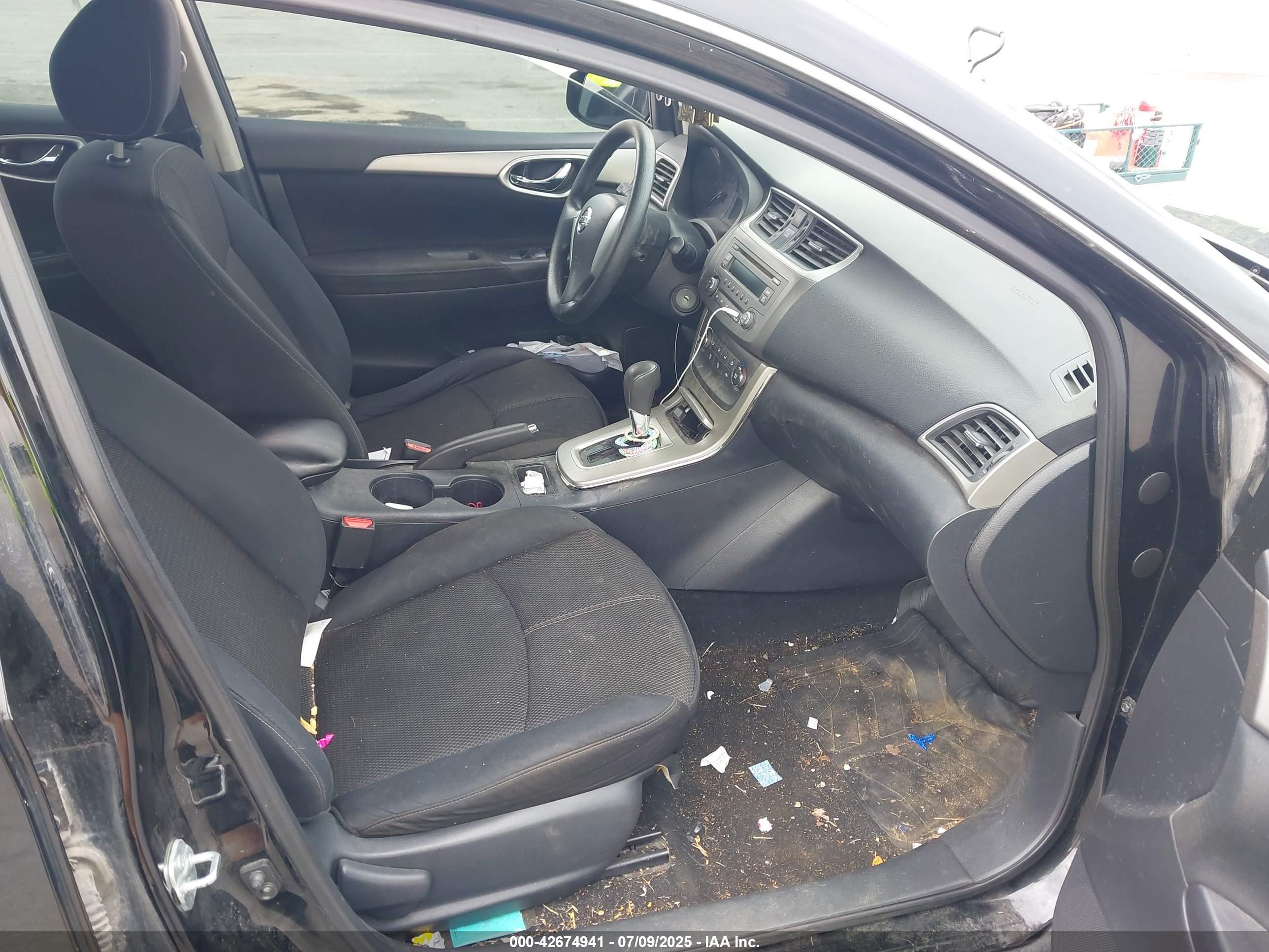 NISSAN SENTRA image 5