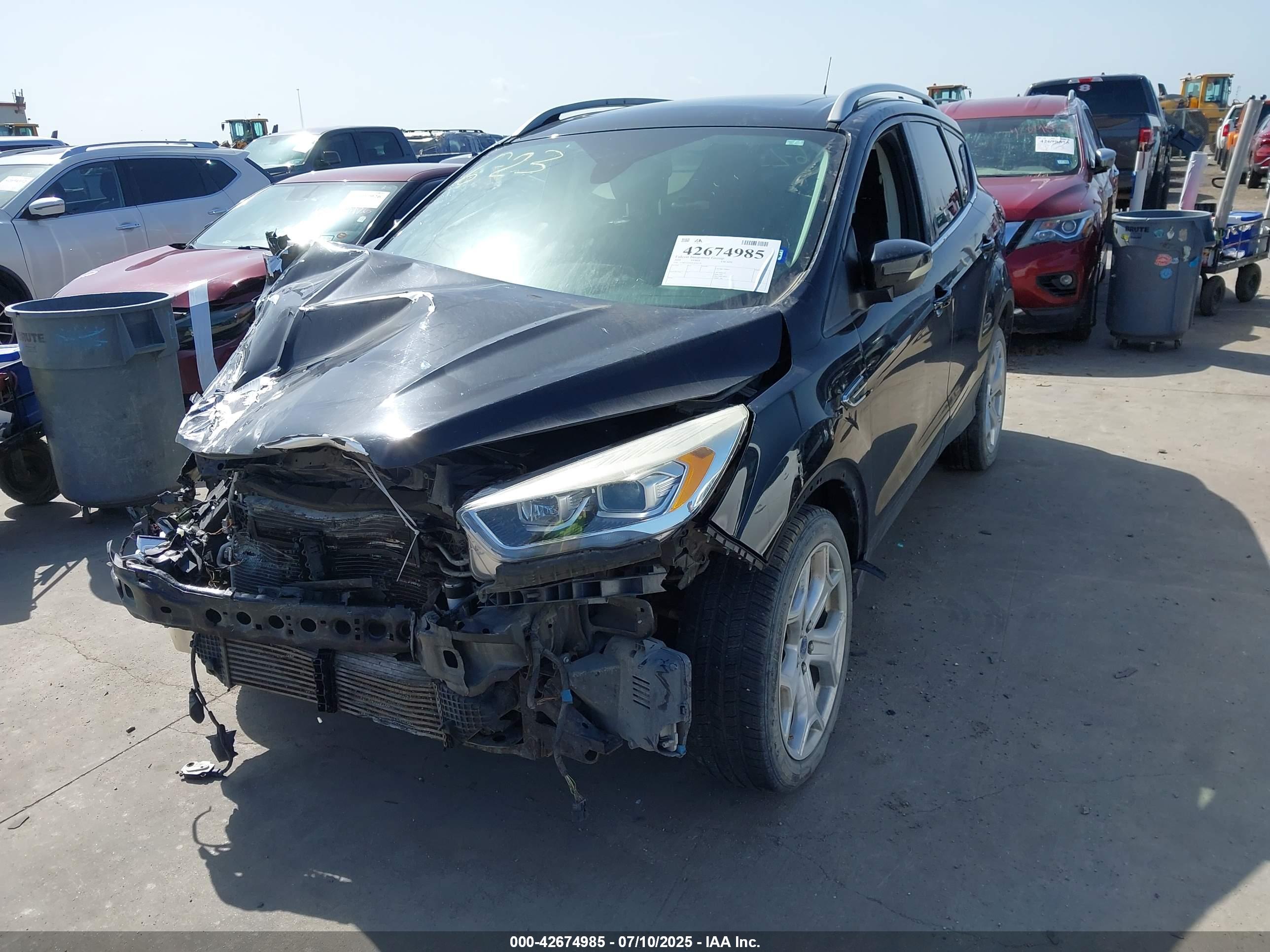FORD ESCAPE image 2