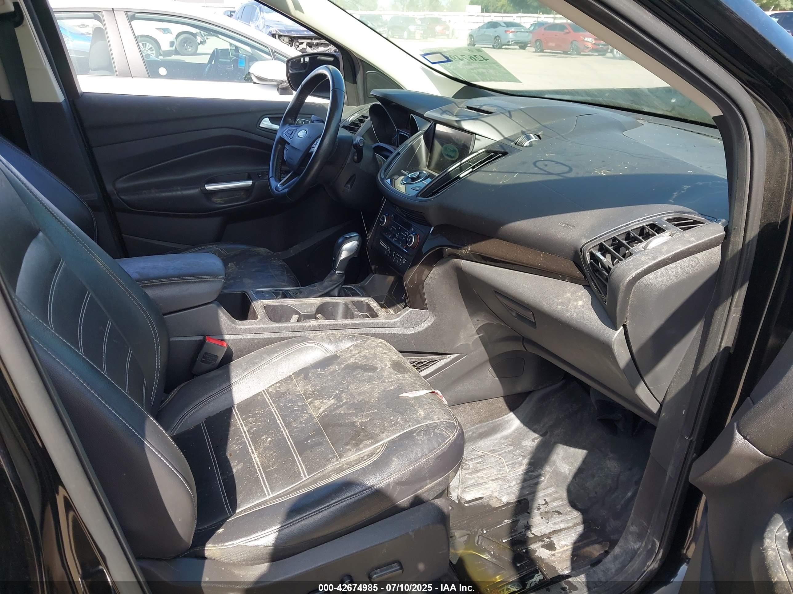 FORD ESCAPE image 5