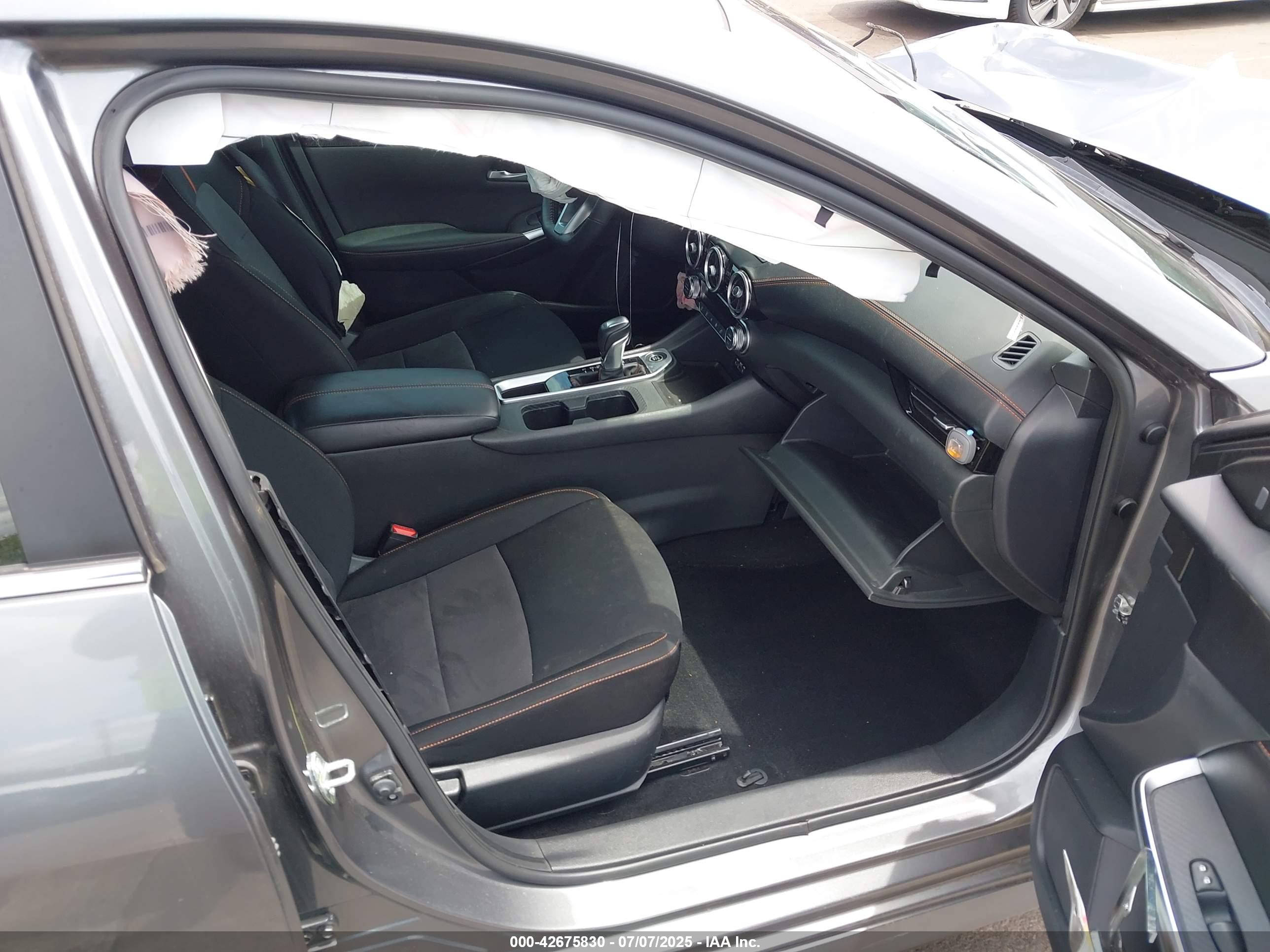 NISSAN SENTRA image 5