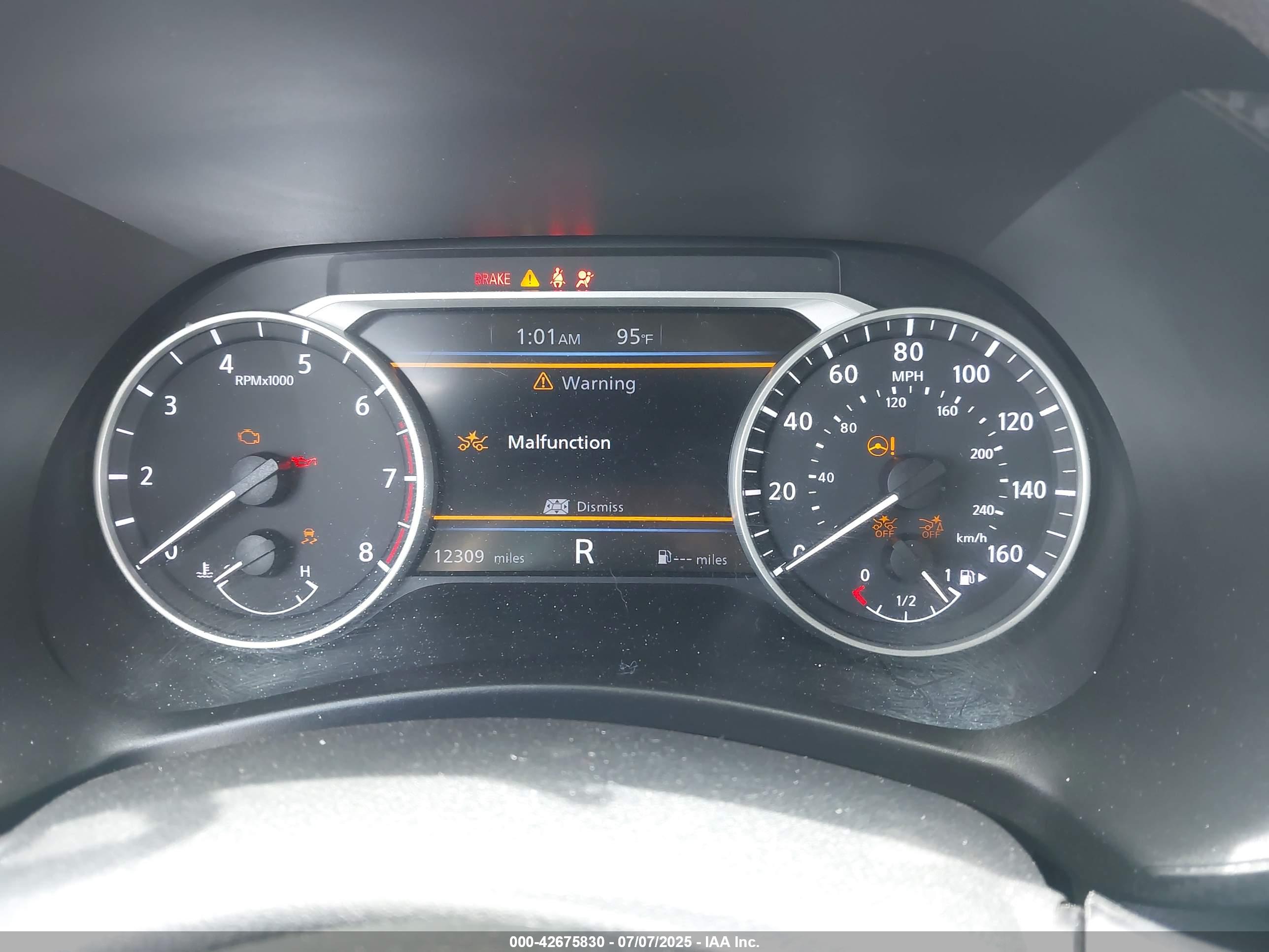 NISSAN SENTRA image 7
