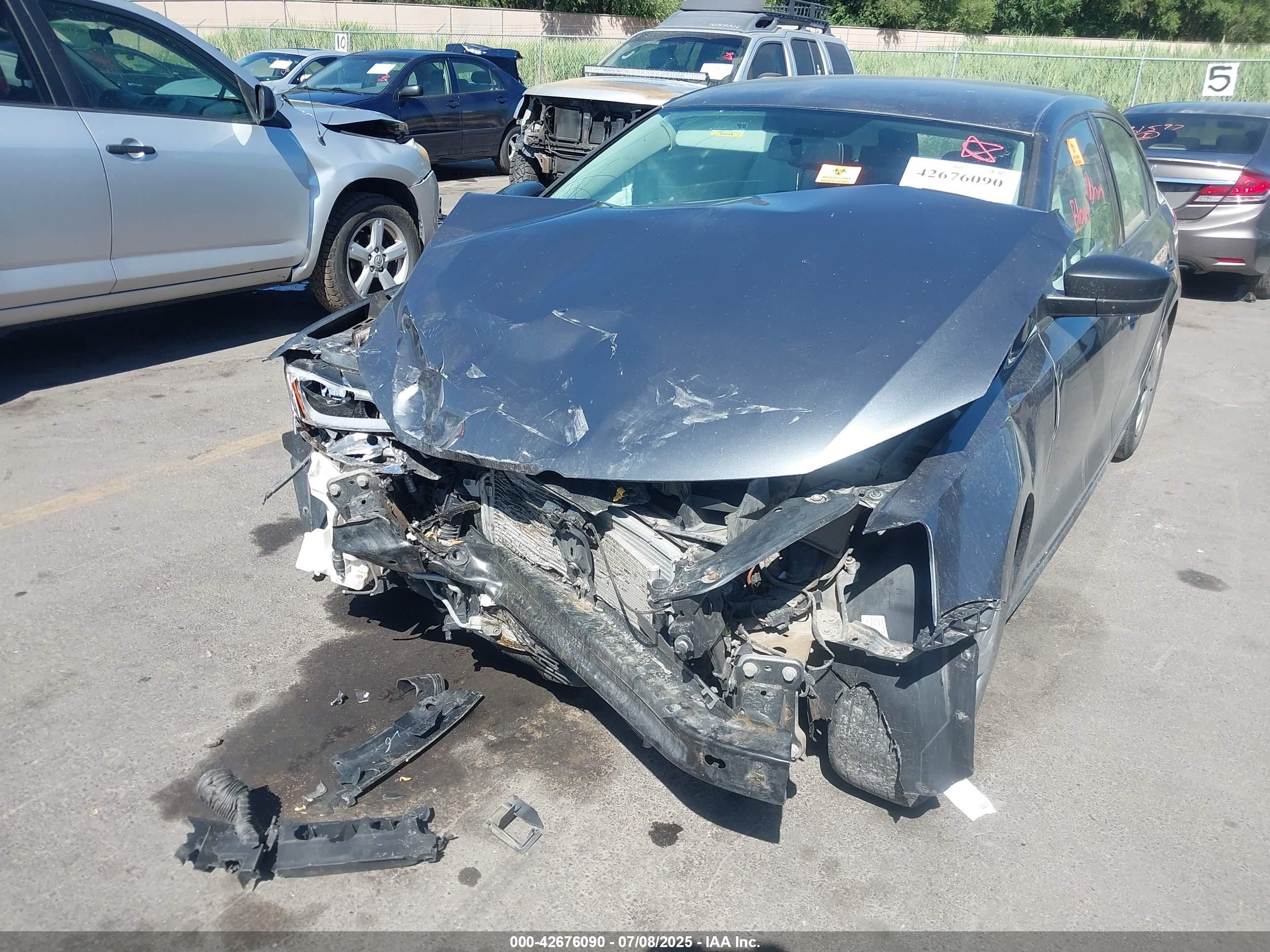 VOLKSWAGEN JETTA image 6