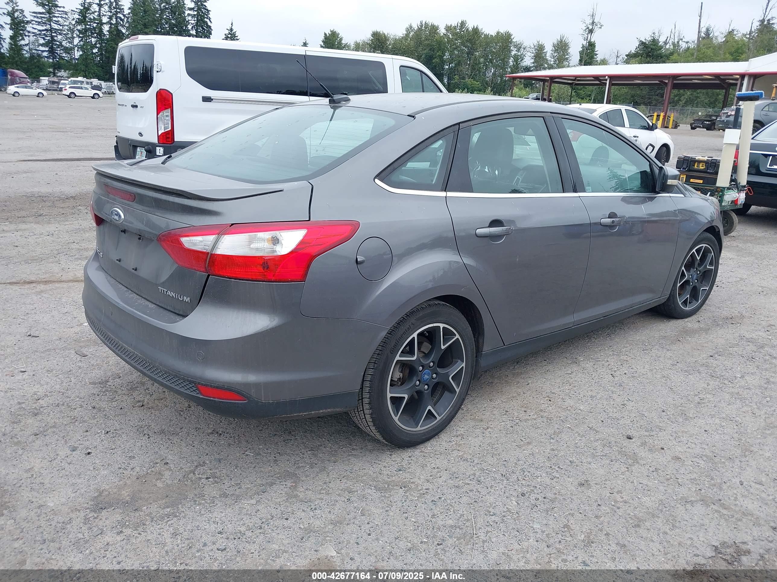 FORD FOCUS image 4