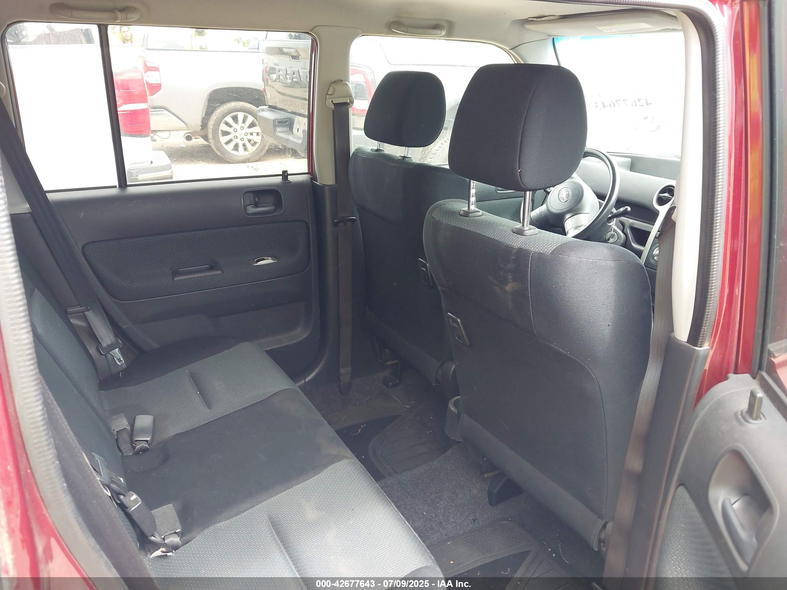 SCION XB image 8