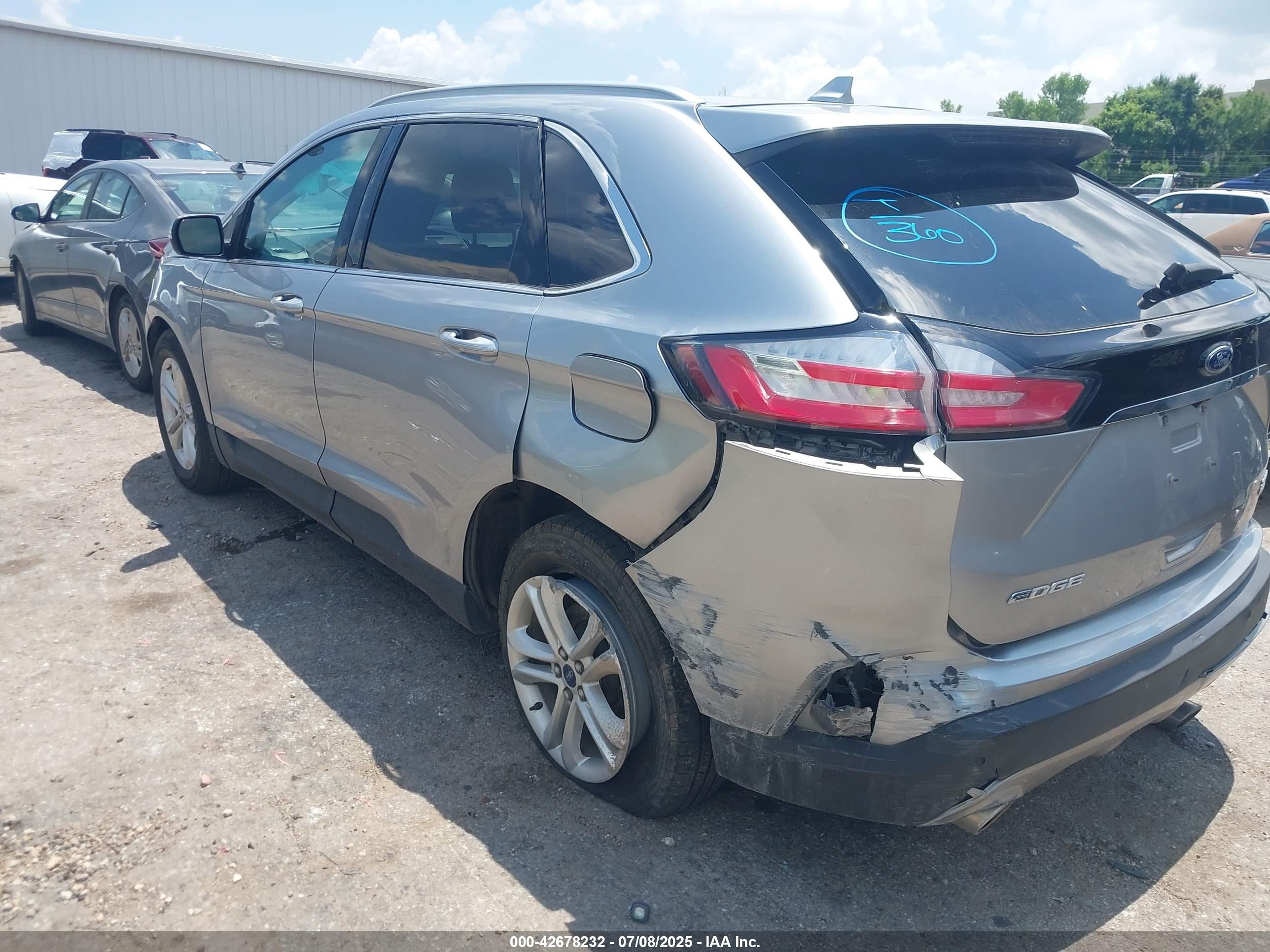FORD EDGE image 3