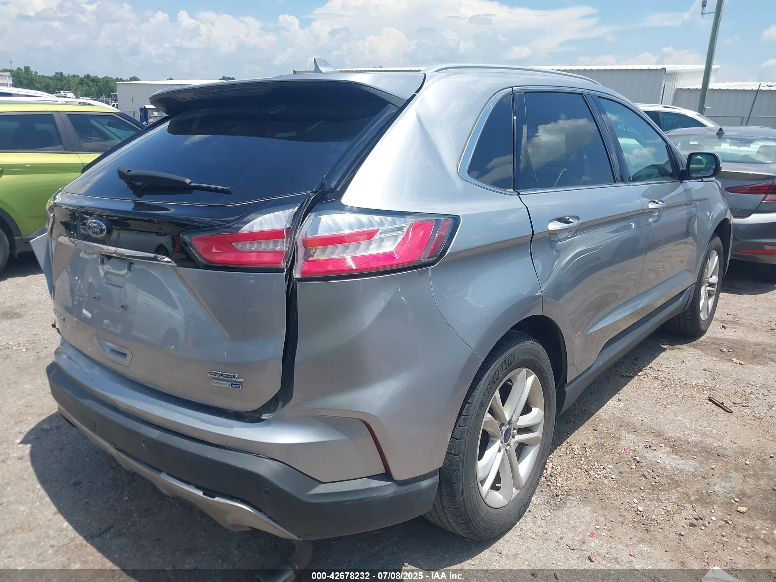 FORD EDGE image 4