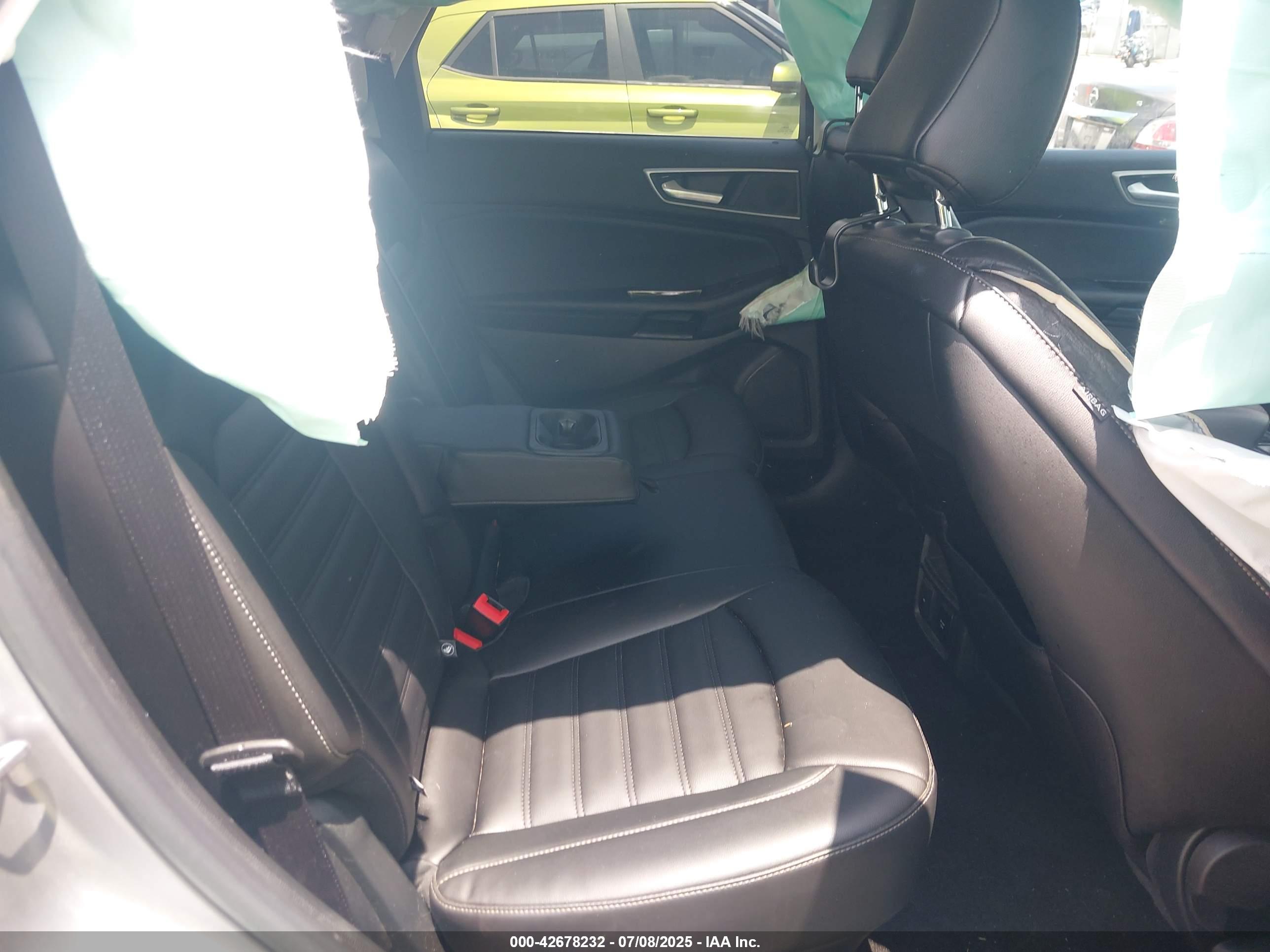 FORD EDGE image 8