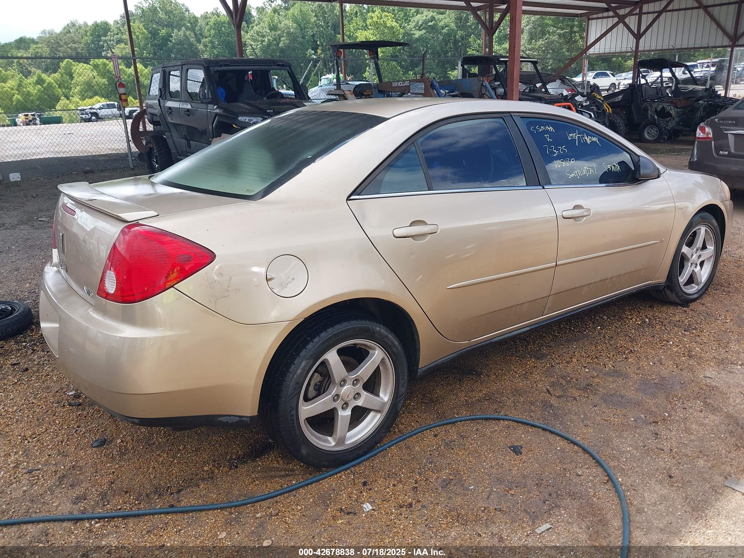 PONTIAC G6 image 4