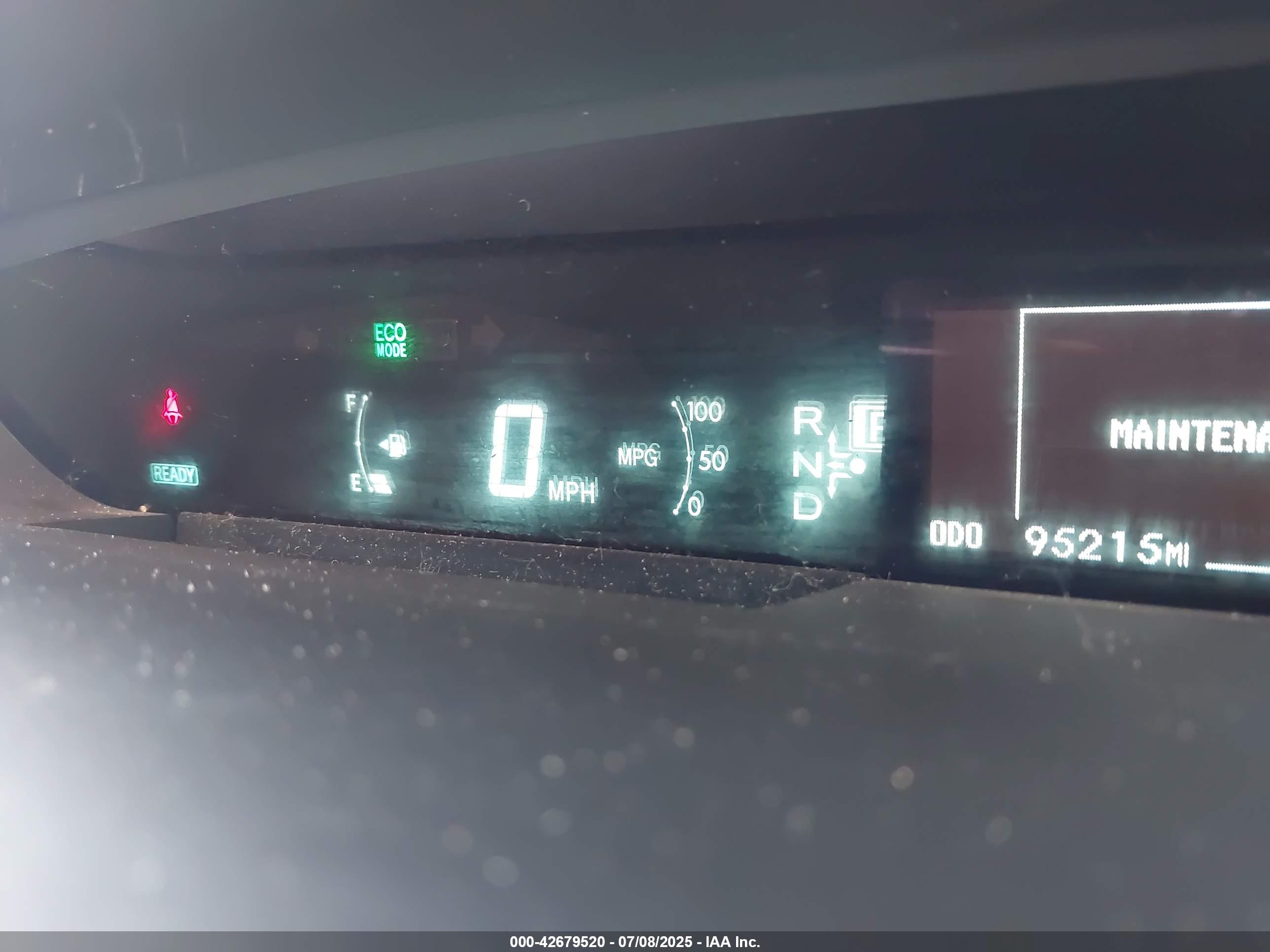 TOYOTA PRIUS image 7