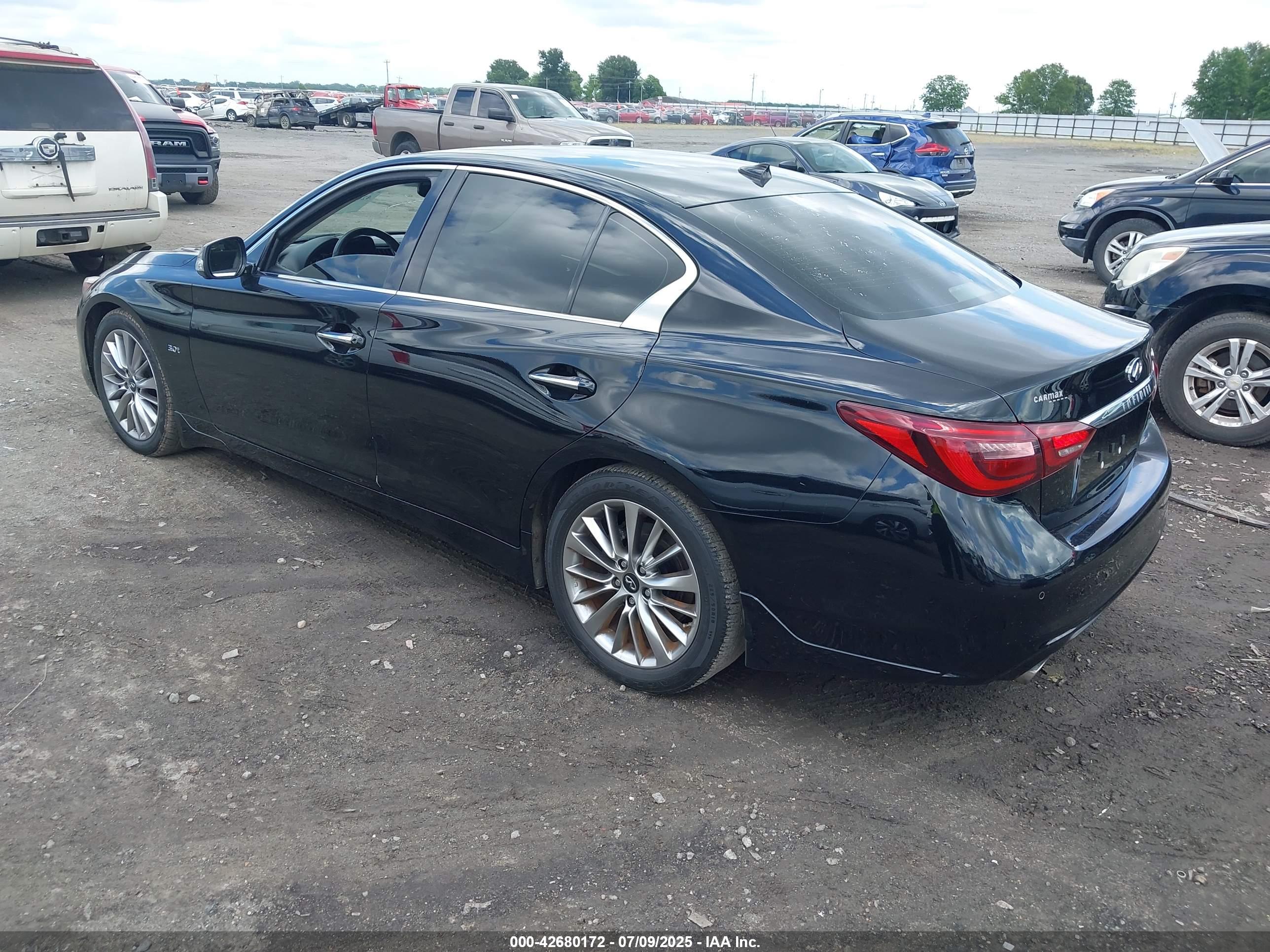 INFINITI Q50 image 3